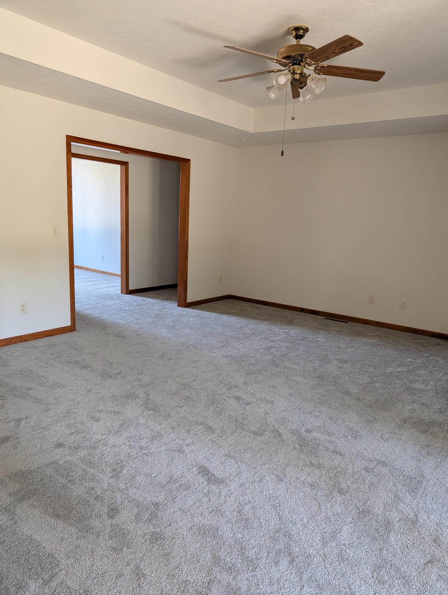1391 South Meadow Lane Property Photo 7