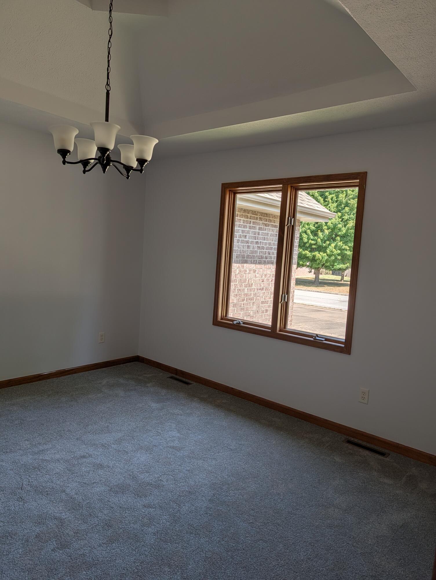 1391 South Meadow Lane Property Photo 9