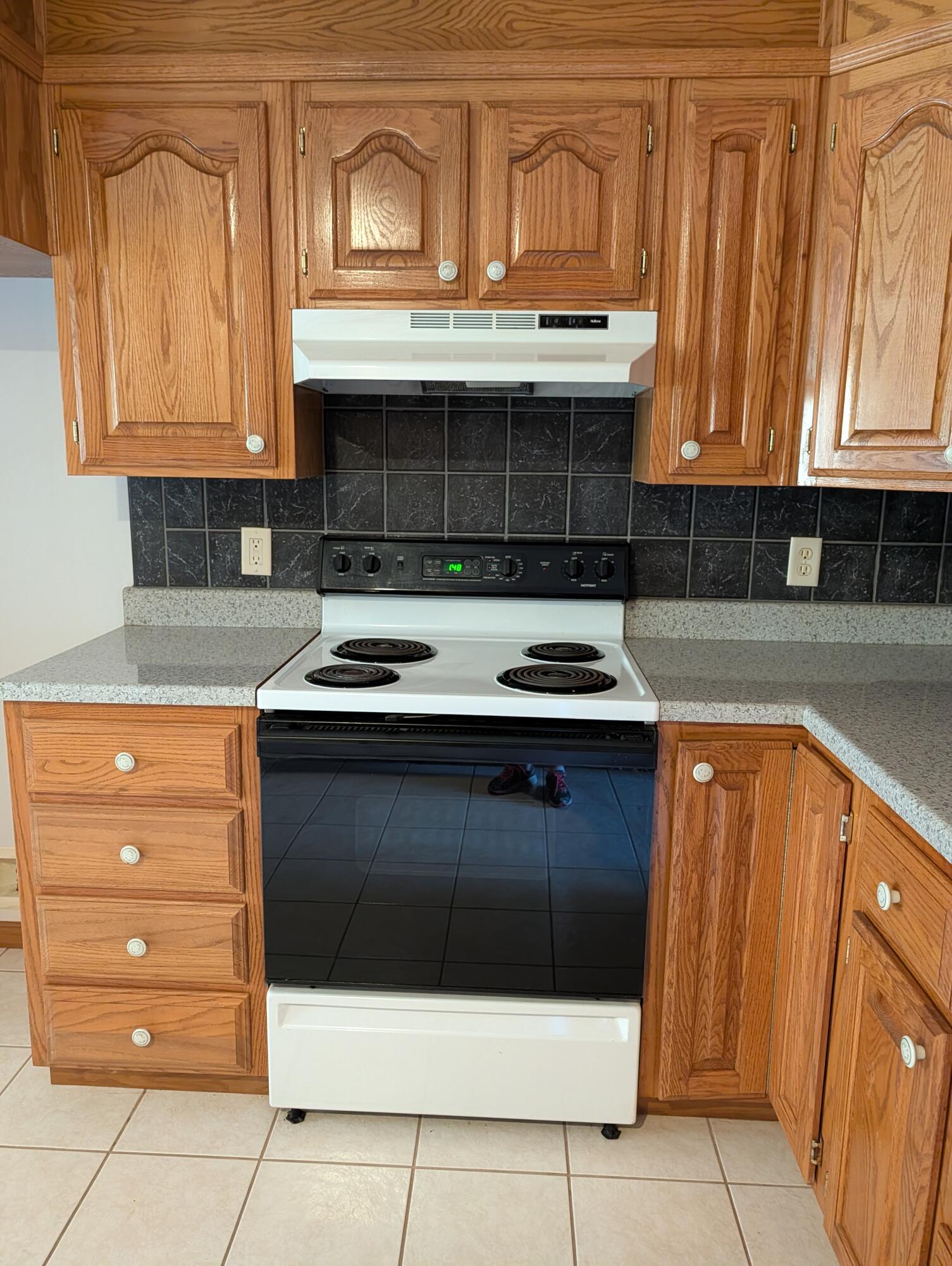 1391 South Meadow Lane Property Photo 12