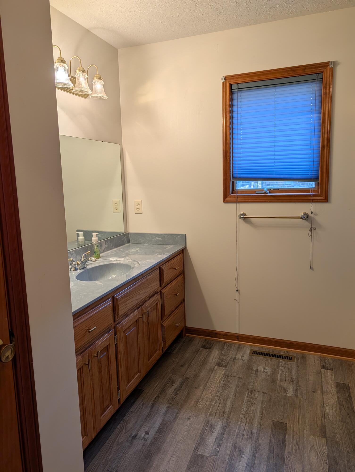 1391 South Meadow Lane Property Photo 16