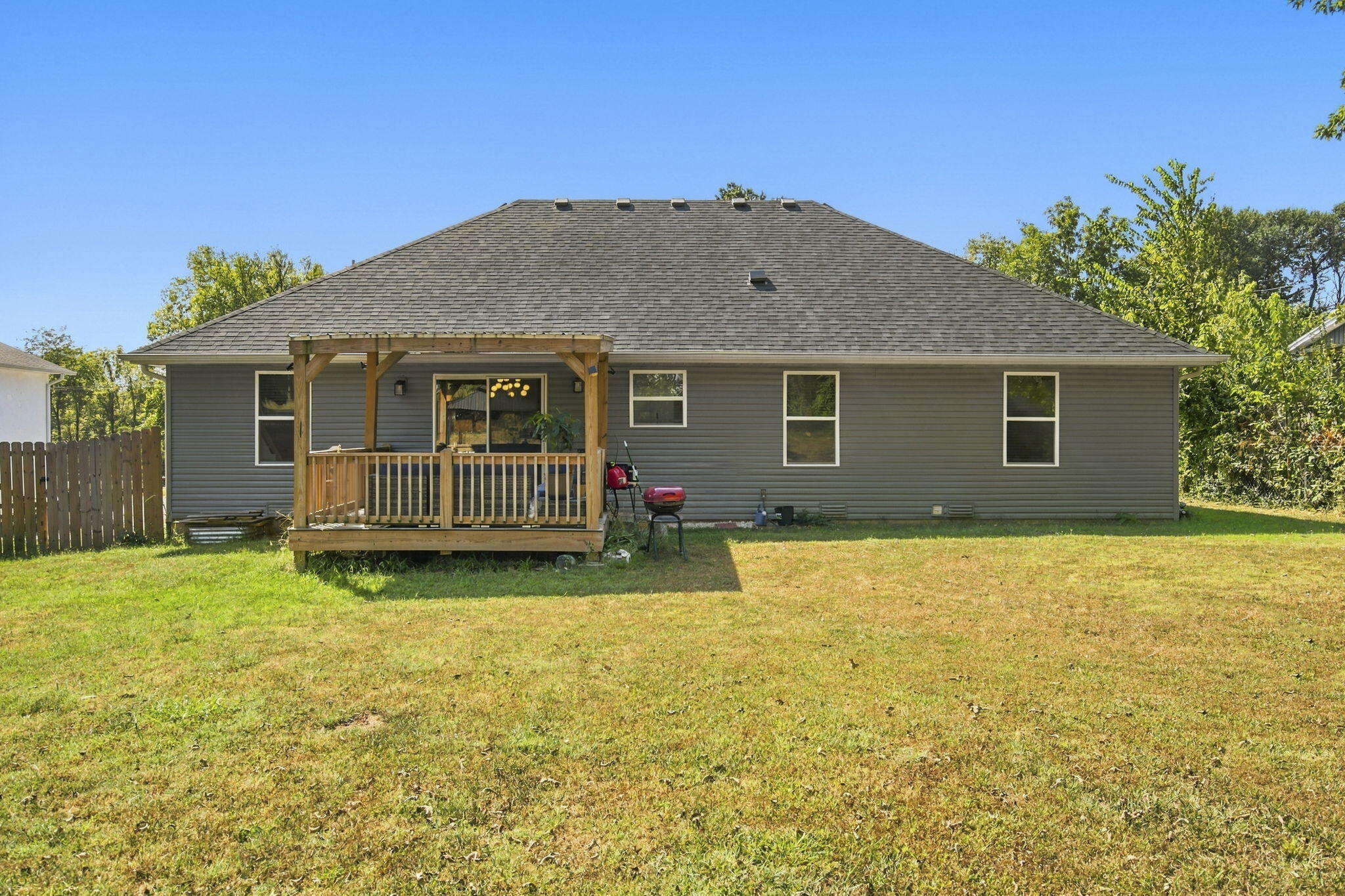 3141 East Iroquois Street Property Photo 24