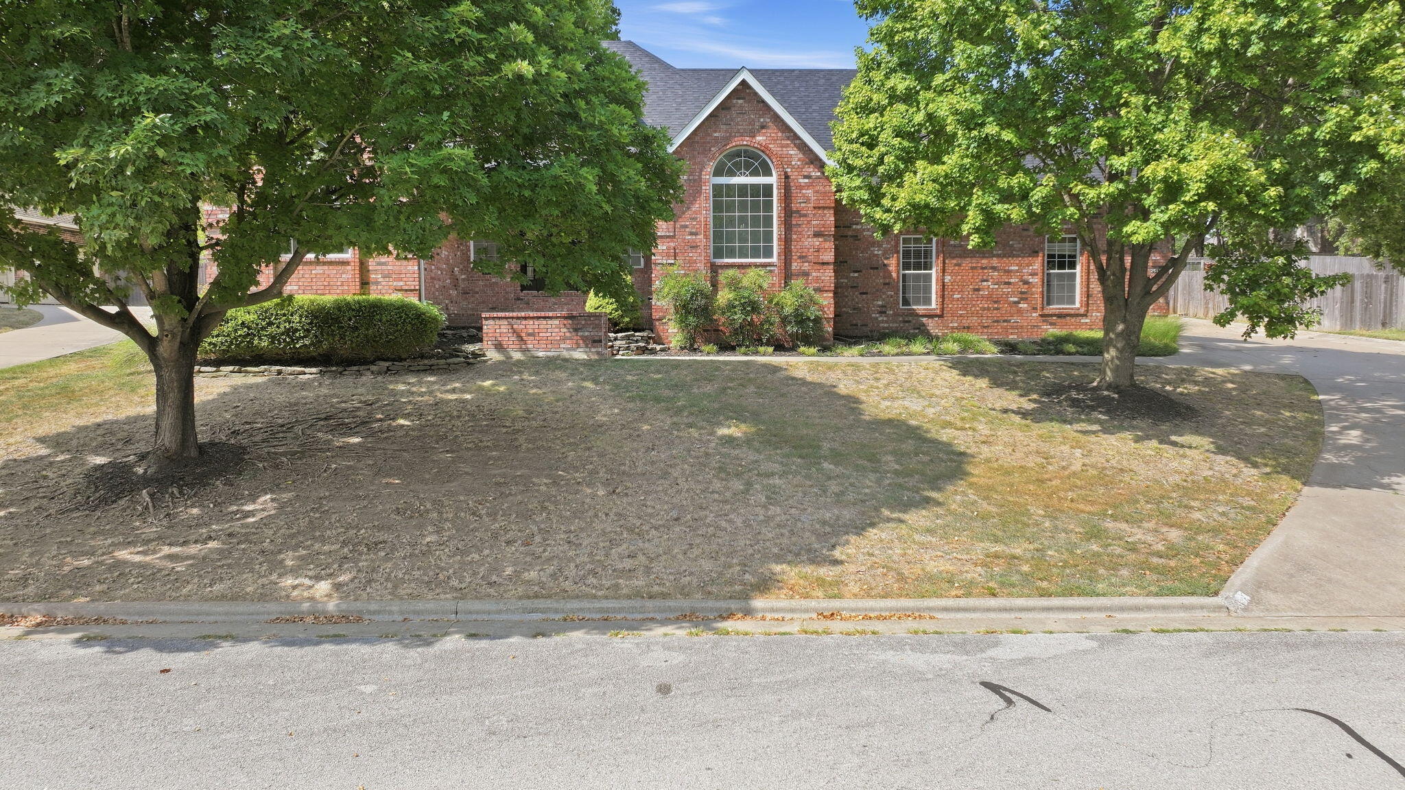 2511 North Skyview Lane Lane Property Photo 4