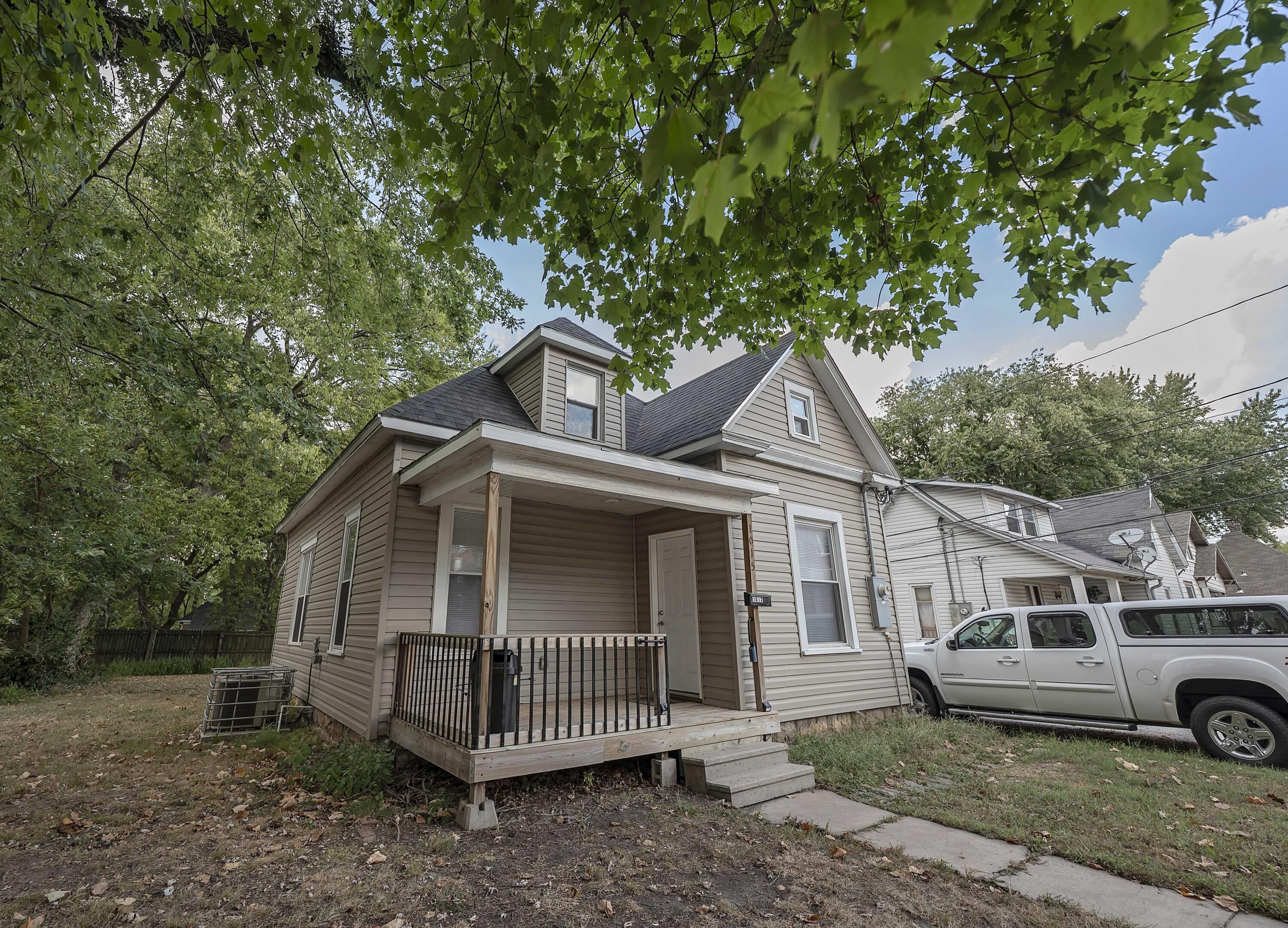 1015 North Concord Avenue Property Photo 1