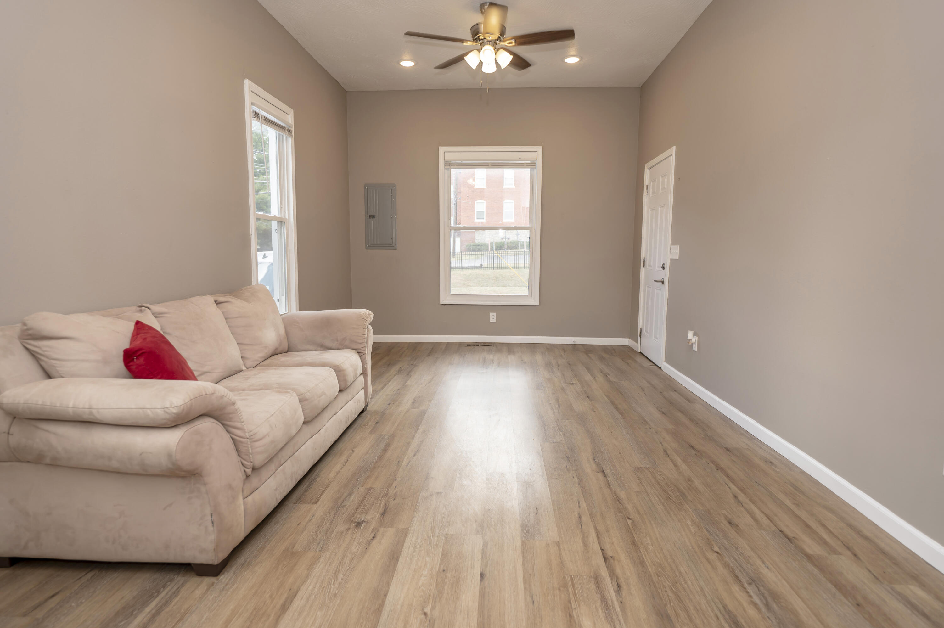1015 North Concord Avenue Property Photo 3