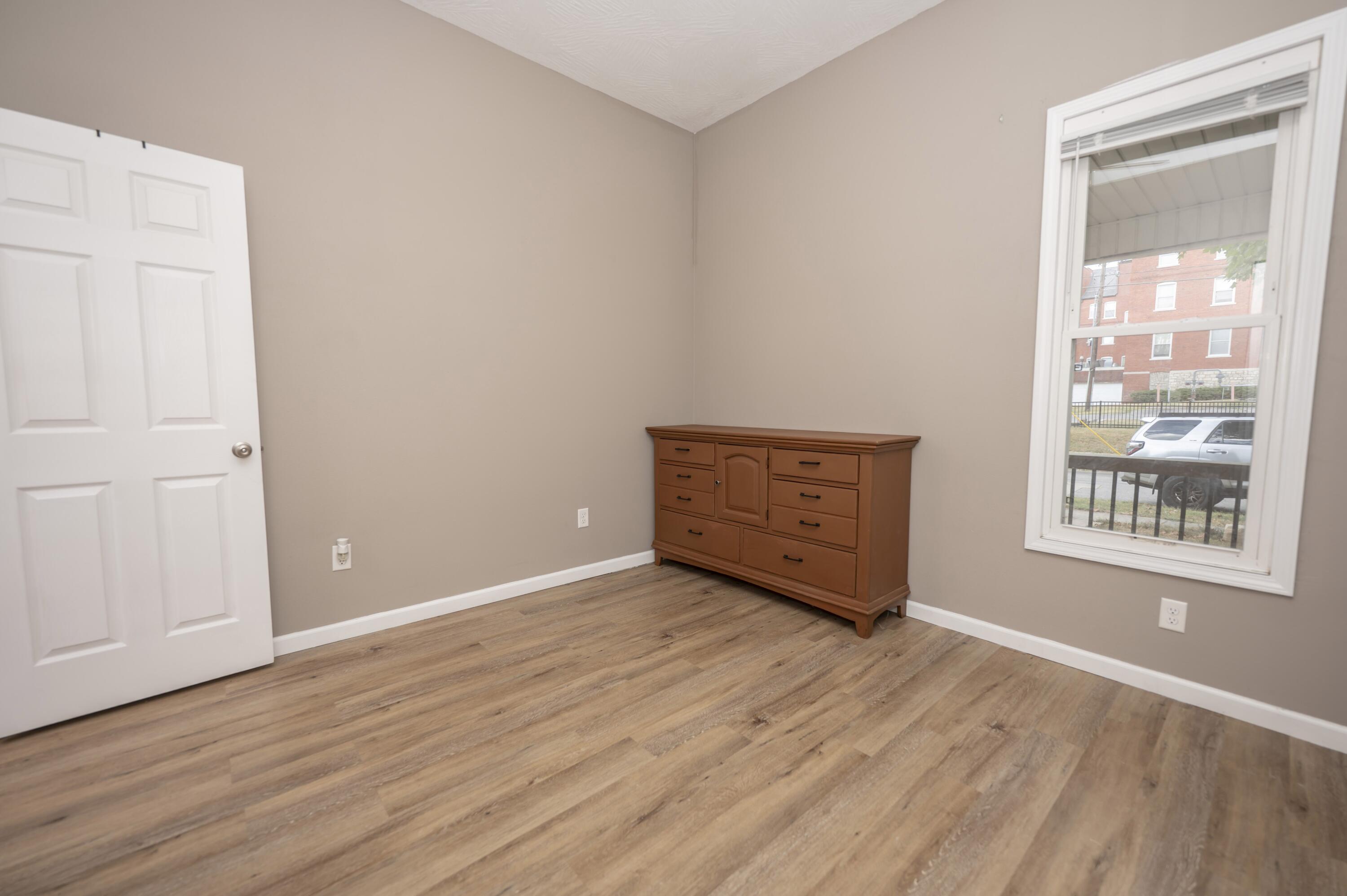 1015 North Concord Avenue Property Photo 14