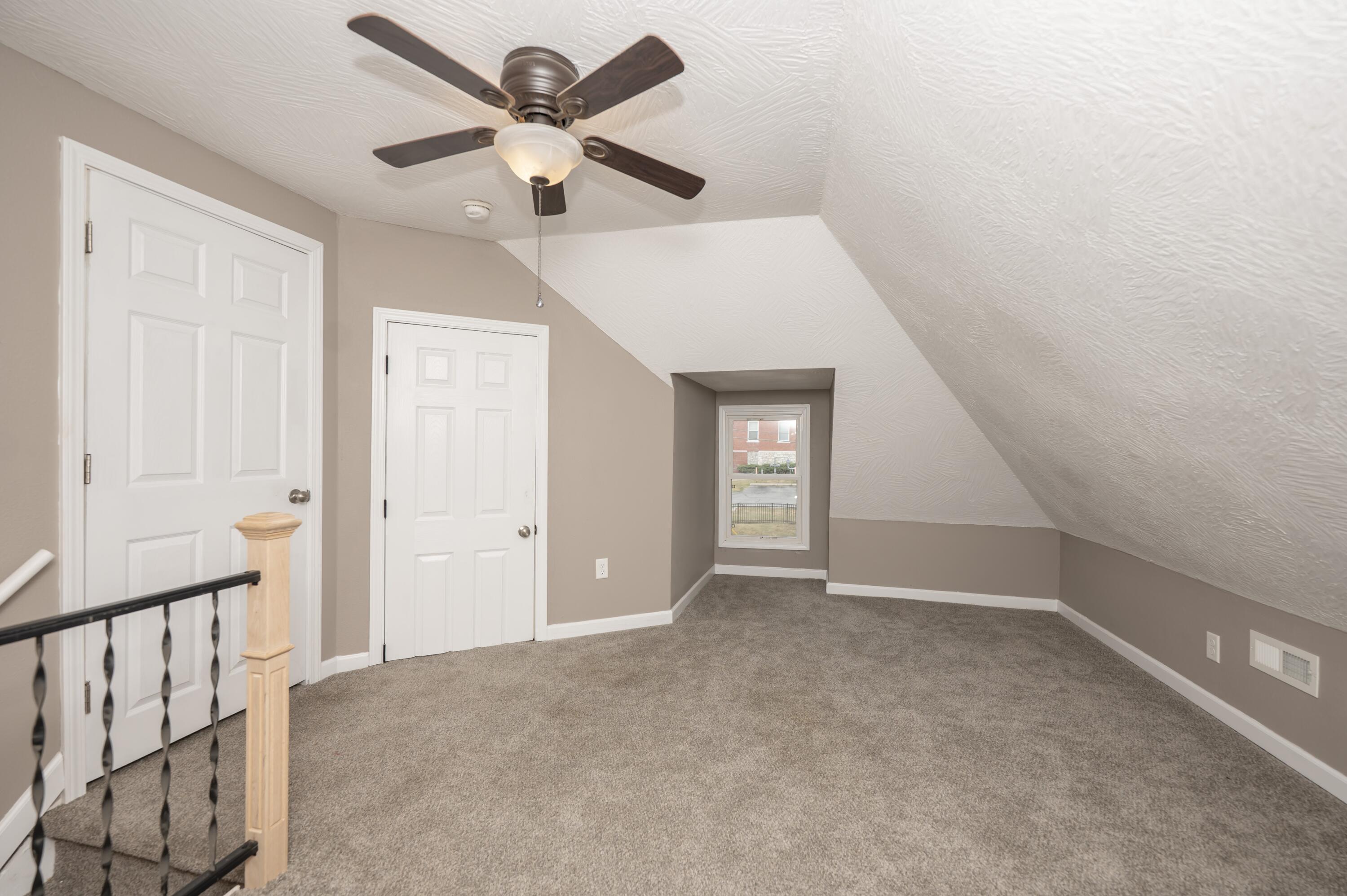 1015 North Concord Avenue Property Photo 18