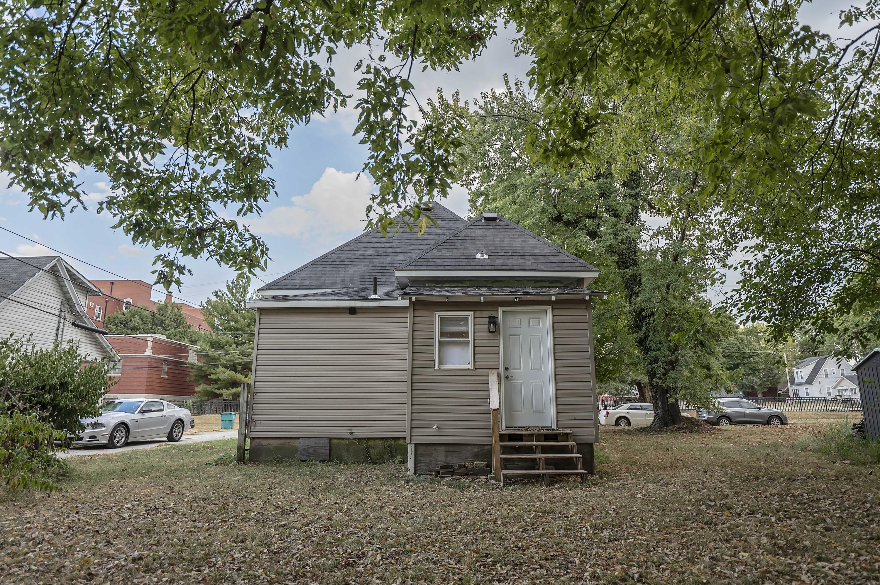 1015 North Concord Avenue Property Photo 25