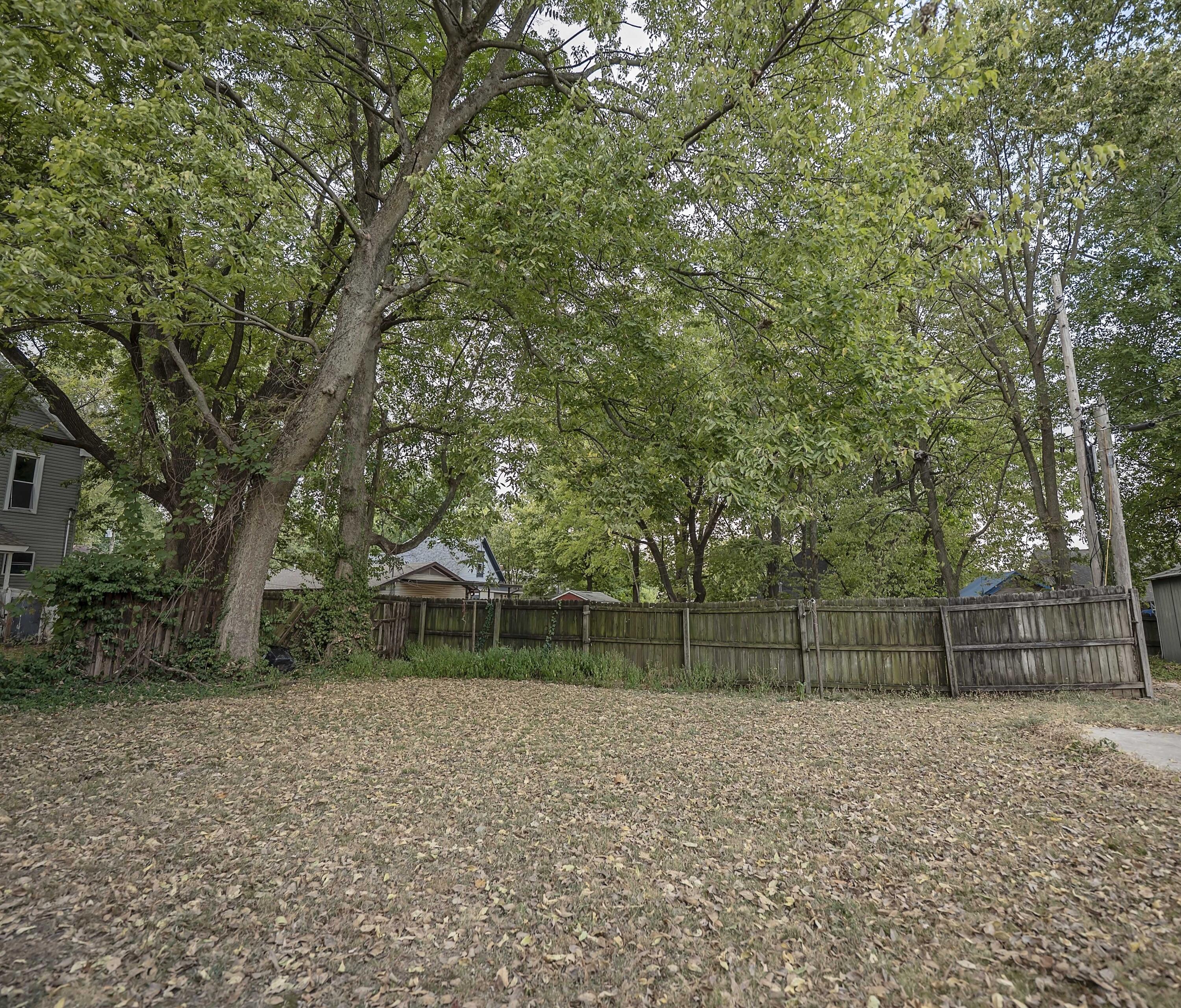 1015 North Concord Avenue Property Photo 28