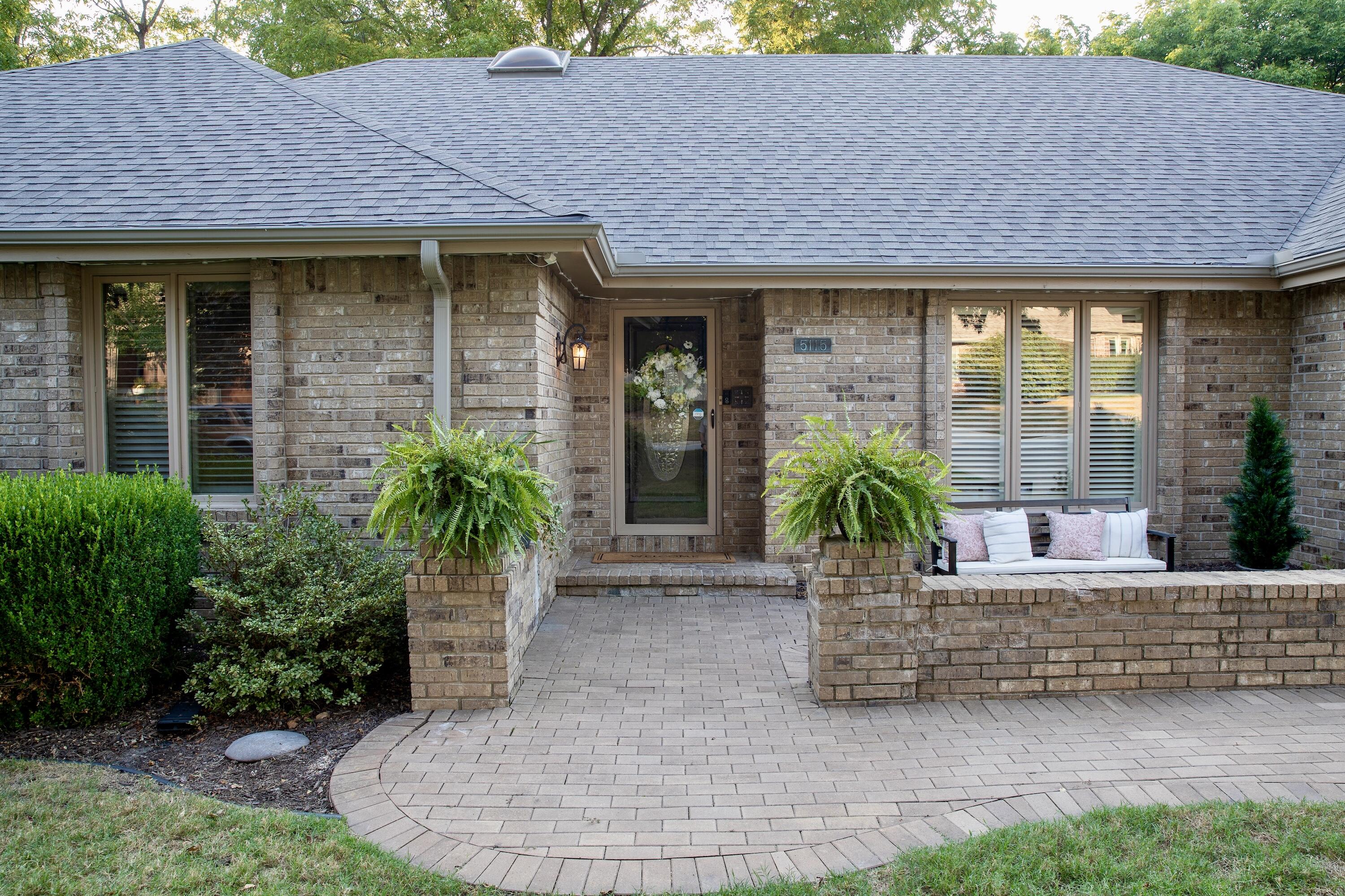 5115 South Castlewood Drive Property Photo 7