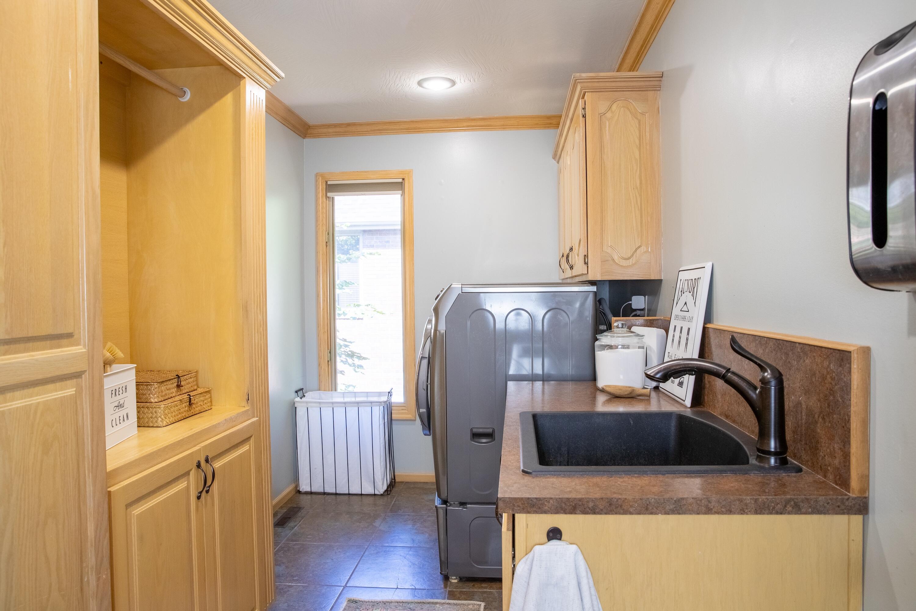 5115 South Castlewood Drive Property Photo 47
