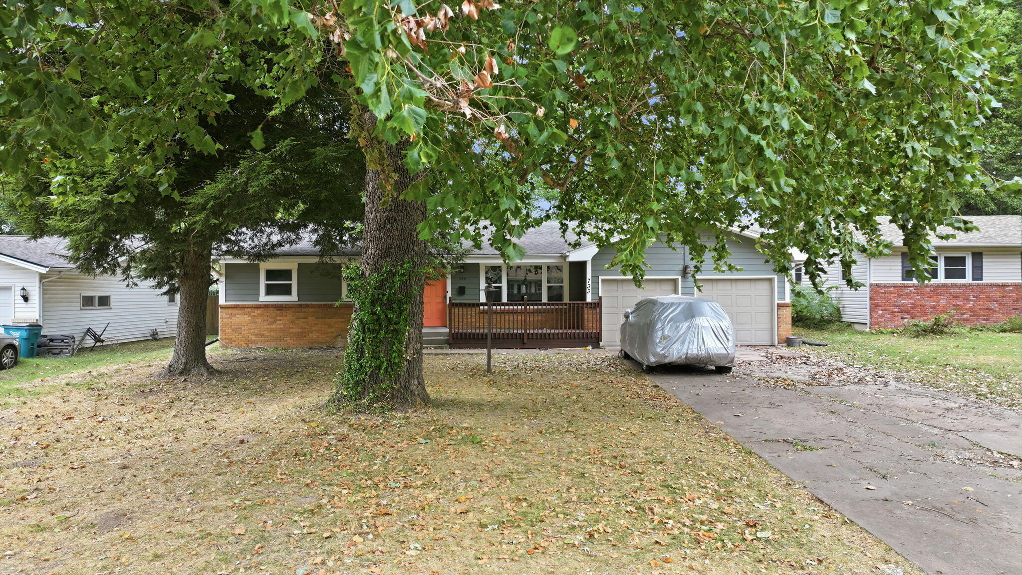 733 North Belview Avenue Property Photo 3