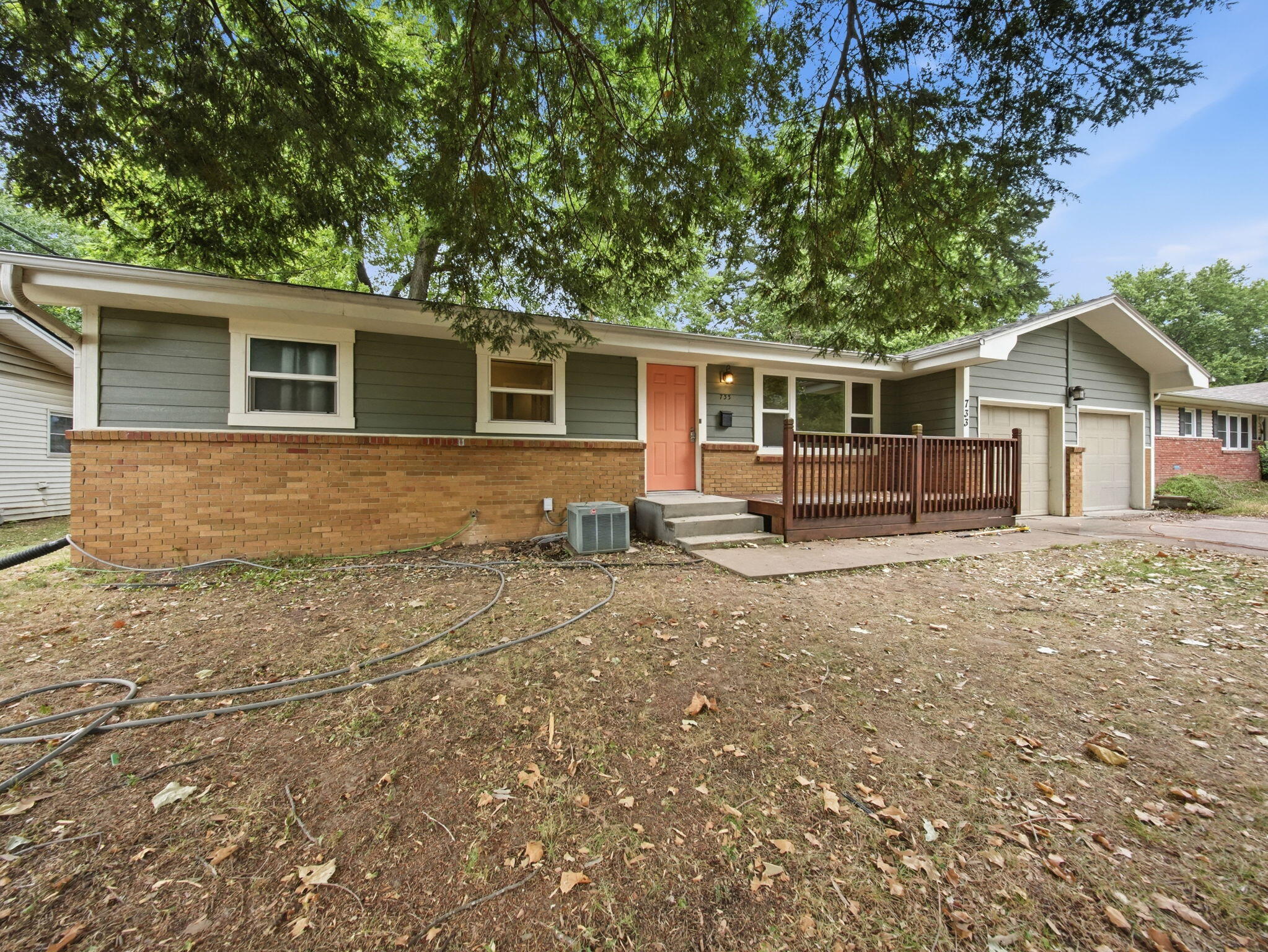 733 North Belview Avenue Property Photo 4
