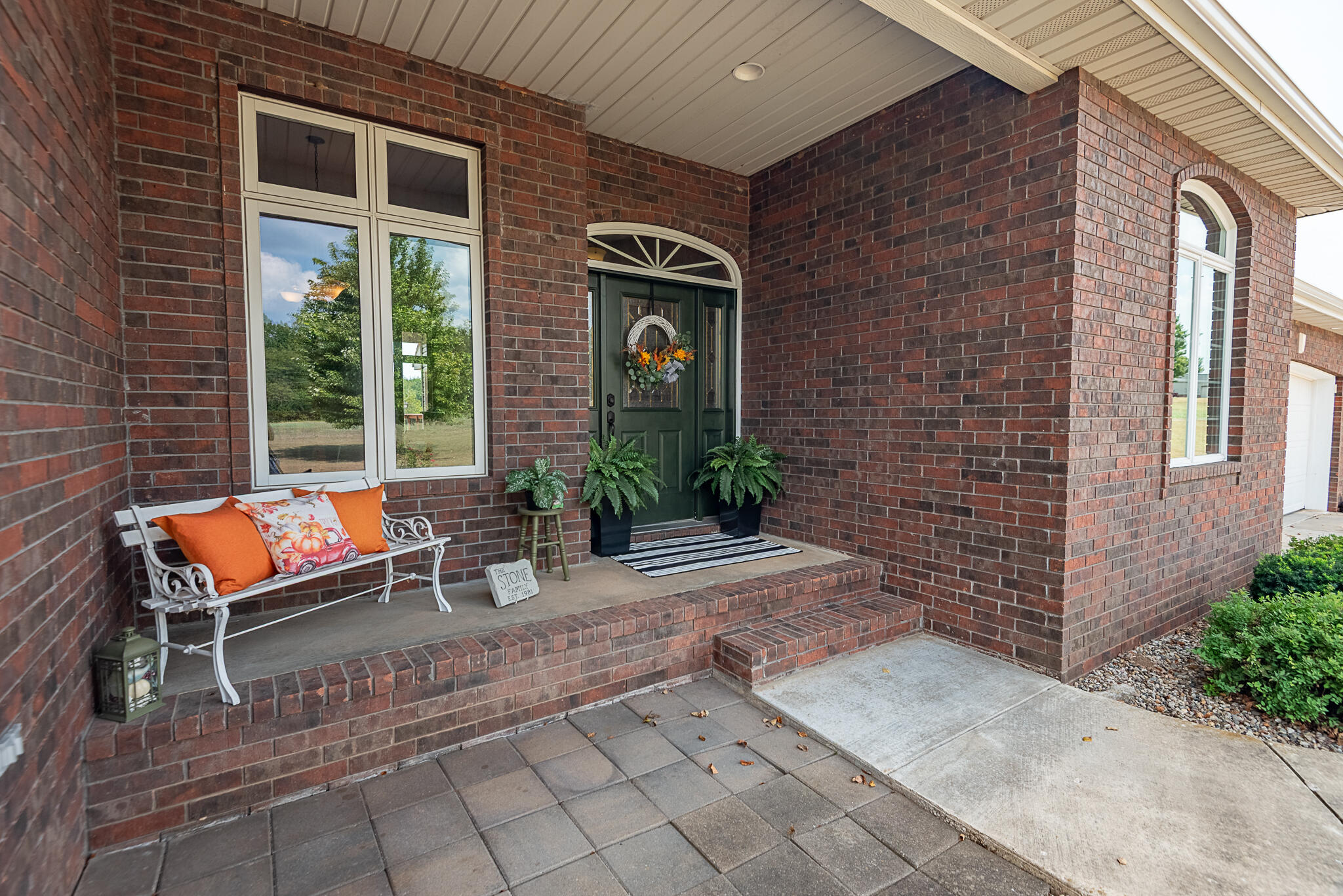 10421 West Farm Road 156 Property Photo 4