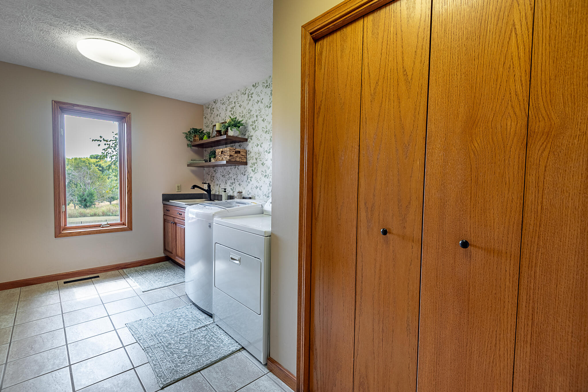 10421 West Farm Road 156 Property Photo 24