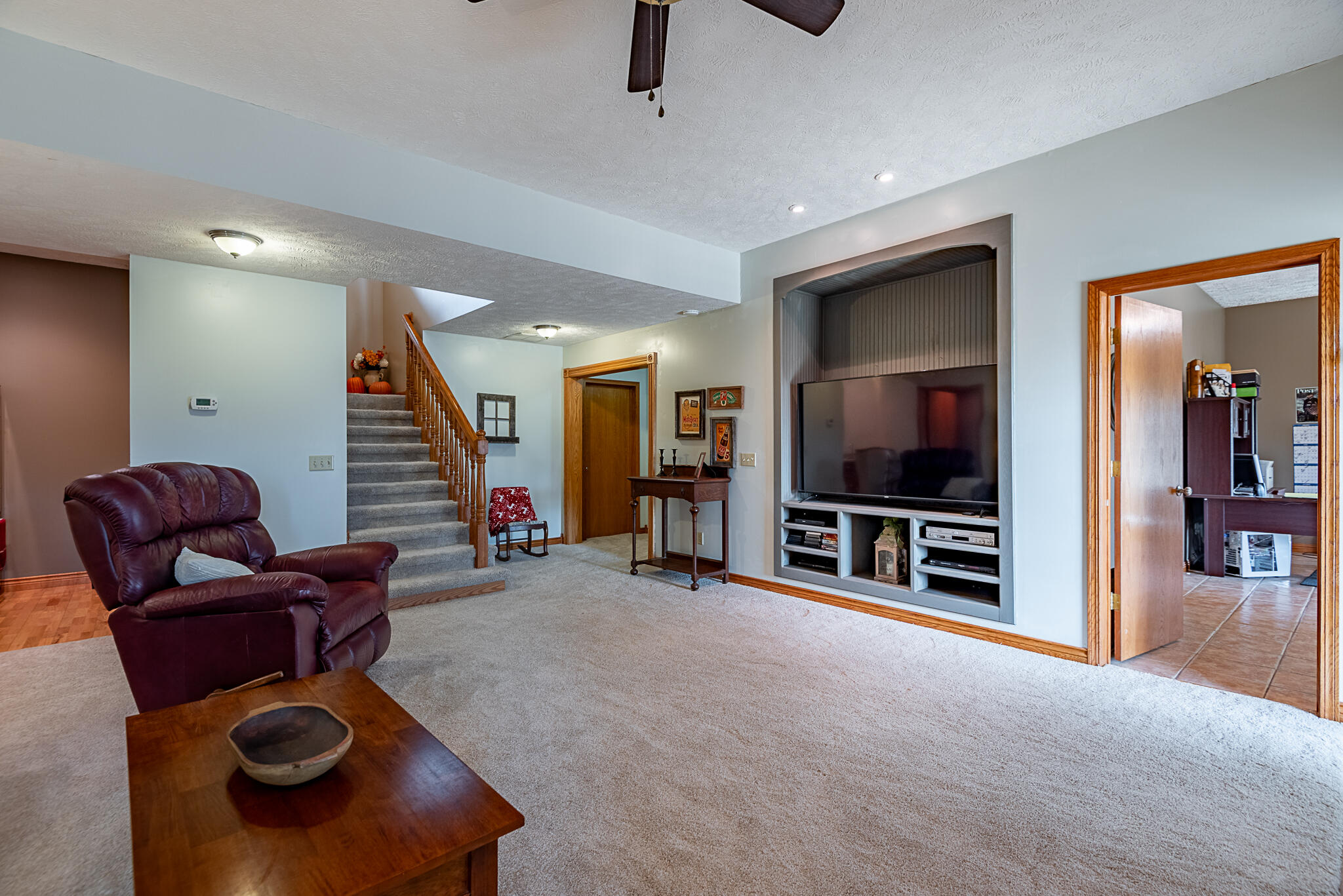10421 West Farm Road 156 Property Photo 42