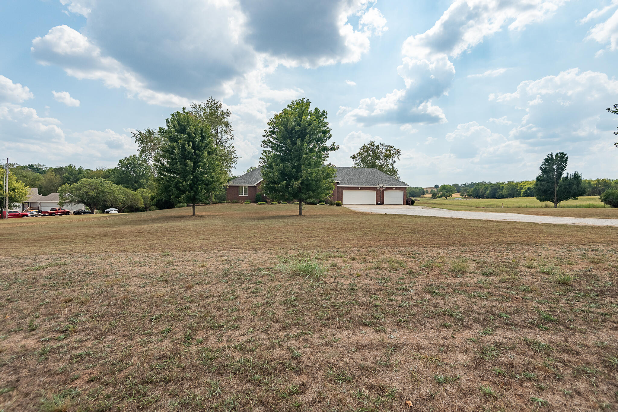10421 West Farm Road 156 Property Photo 89