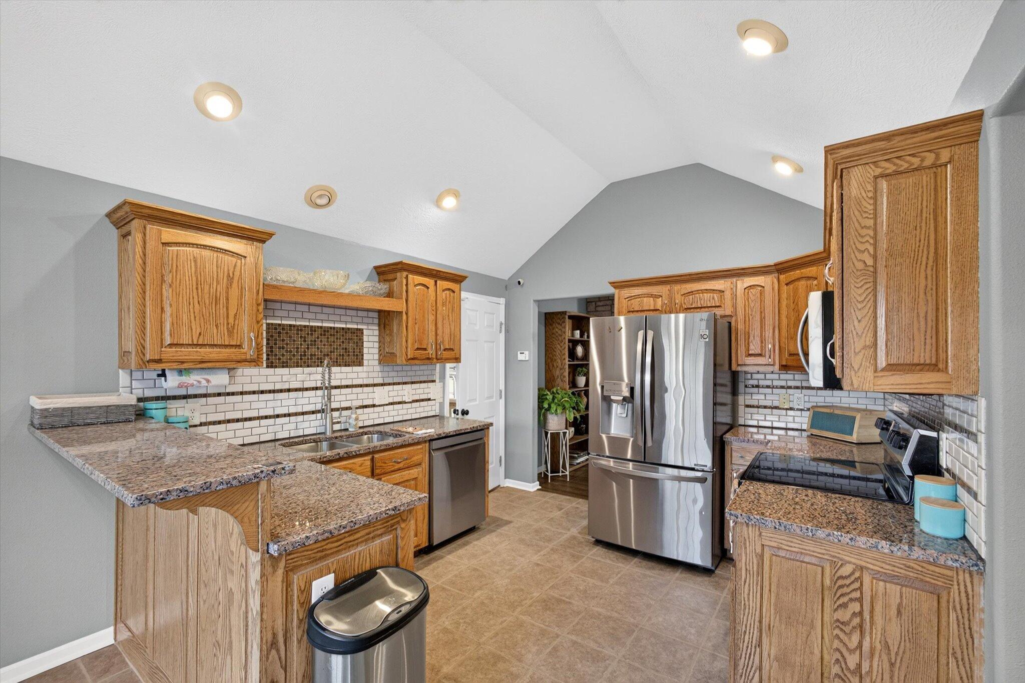 3291 North Eakins Avenue Property Photo 12