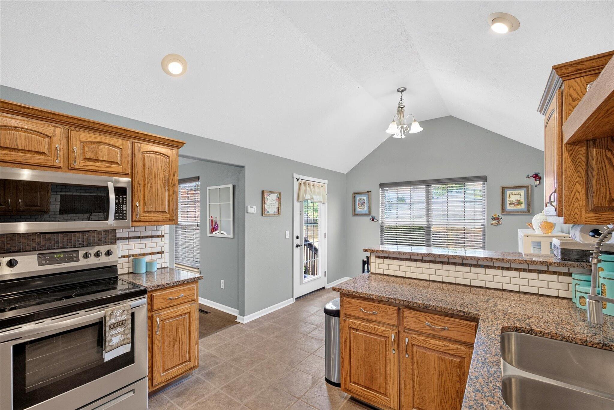 3291 North Eakins Avenue Property Photo 15