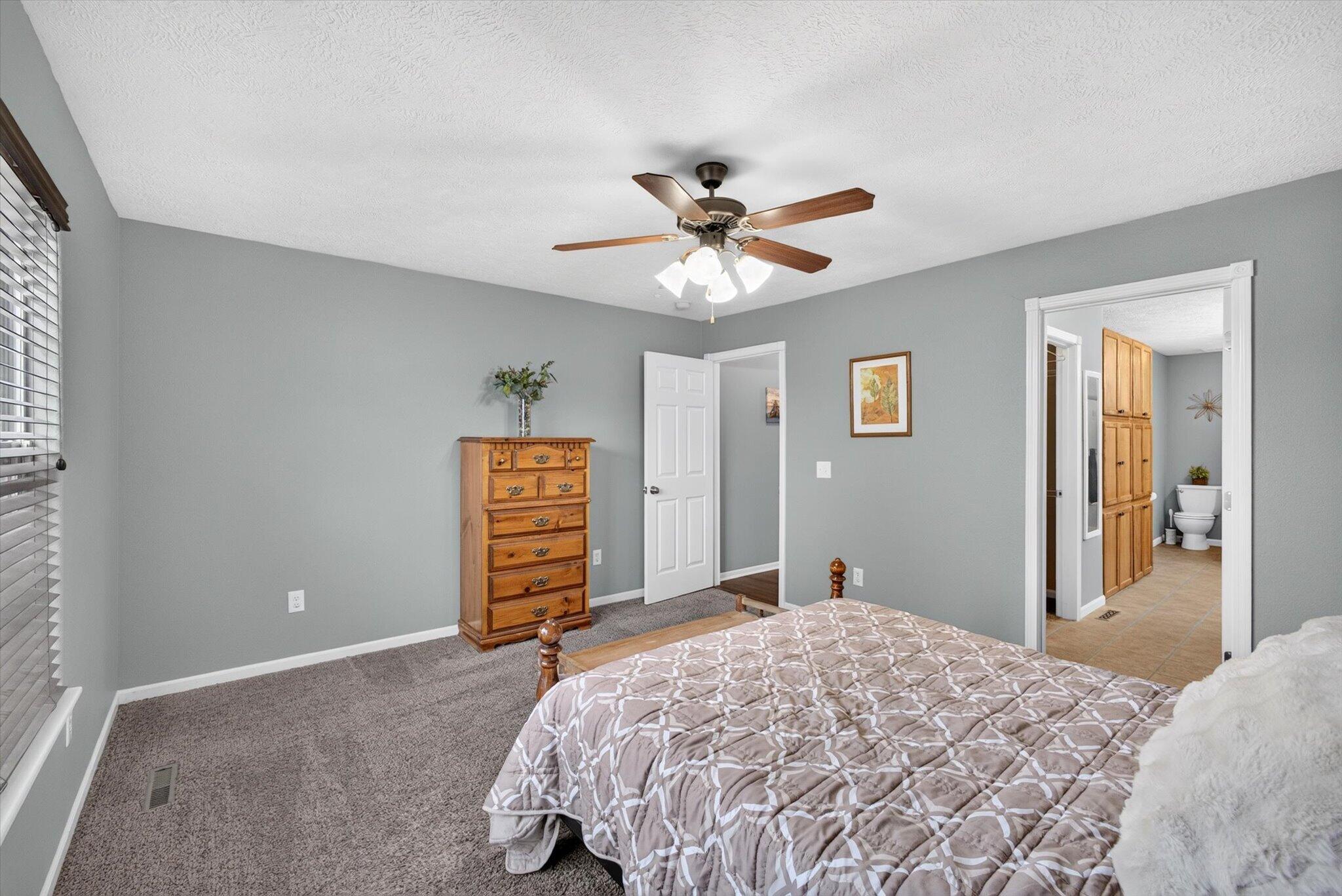 3291 North Eakins Avenue Property Photo 20