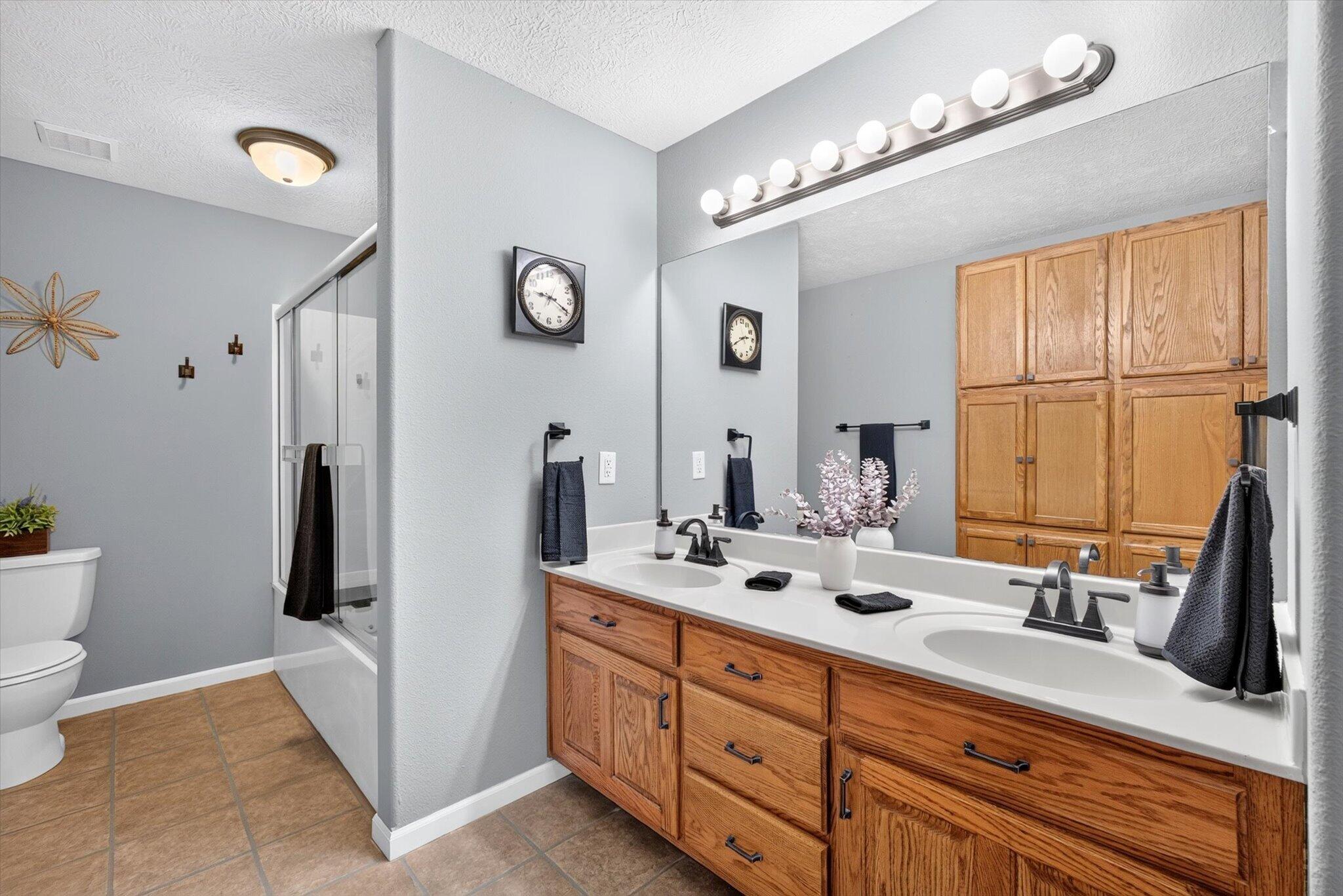 3291 North Eakins Avenue Property Photo 22