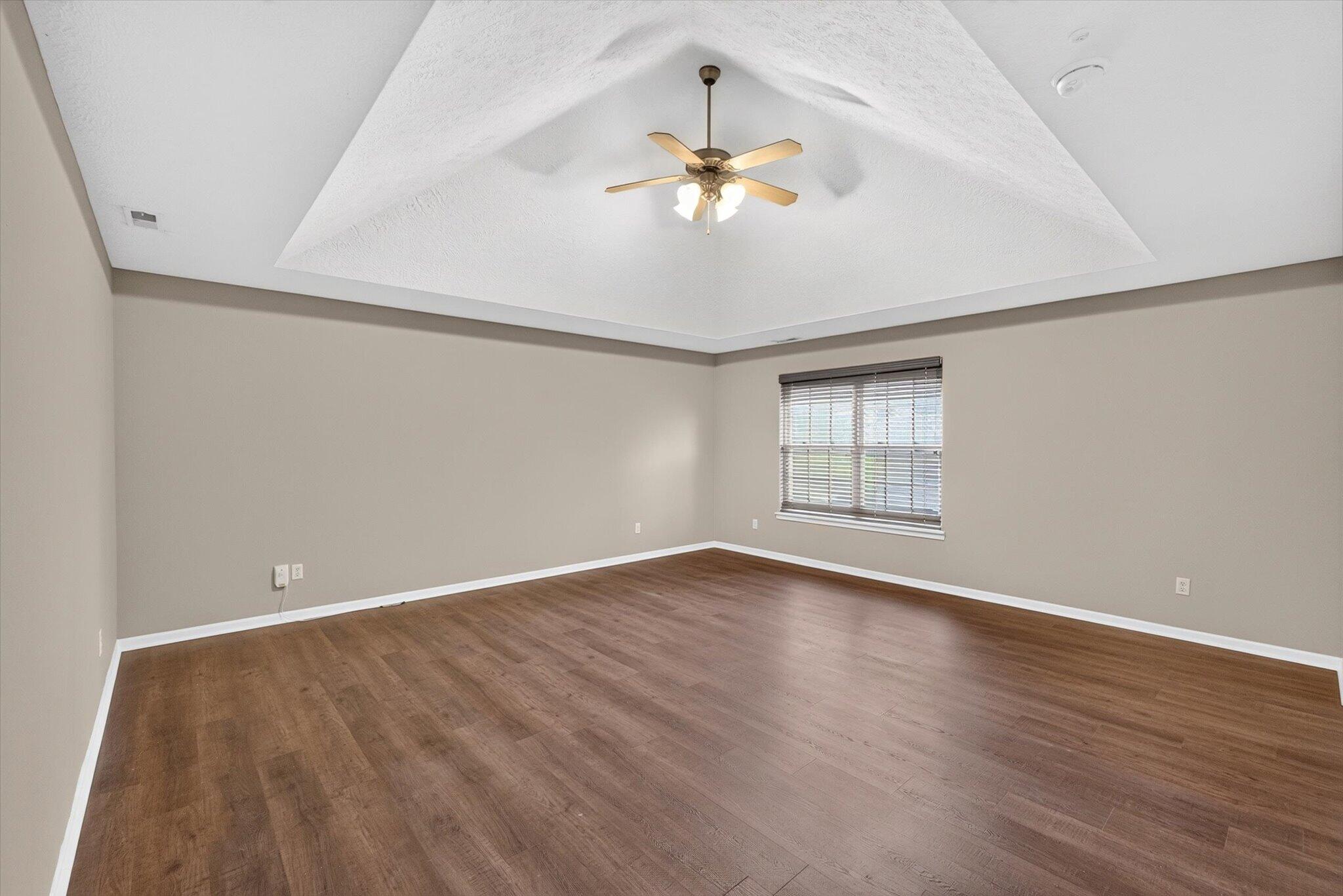 3291 North Eakins Avenue Property Photo 25