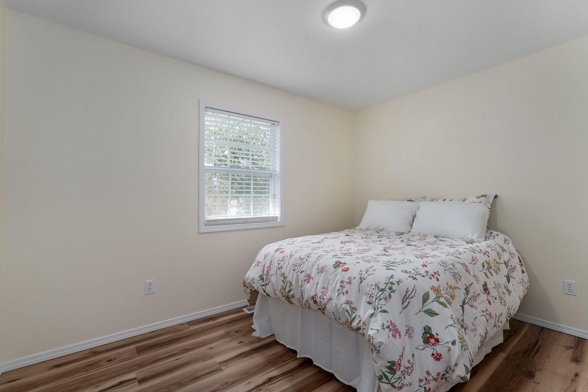 1208 South 17th Avenue Property Photo 15