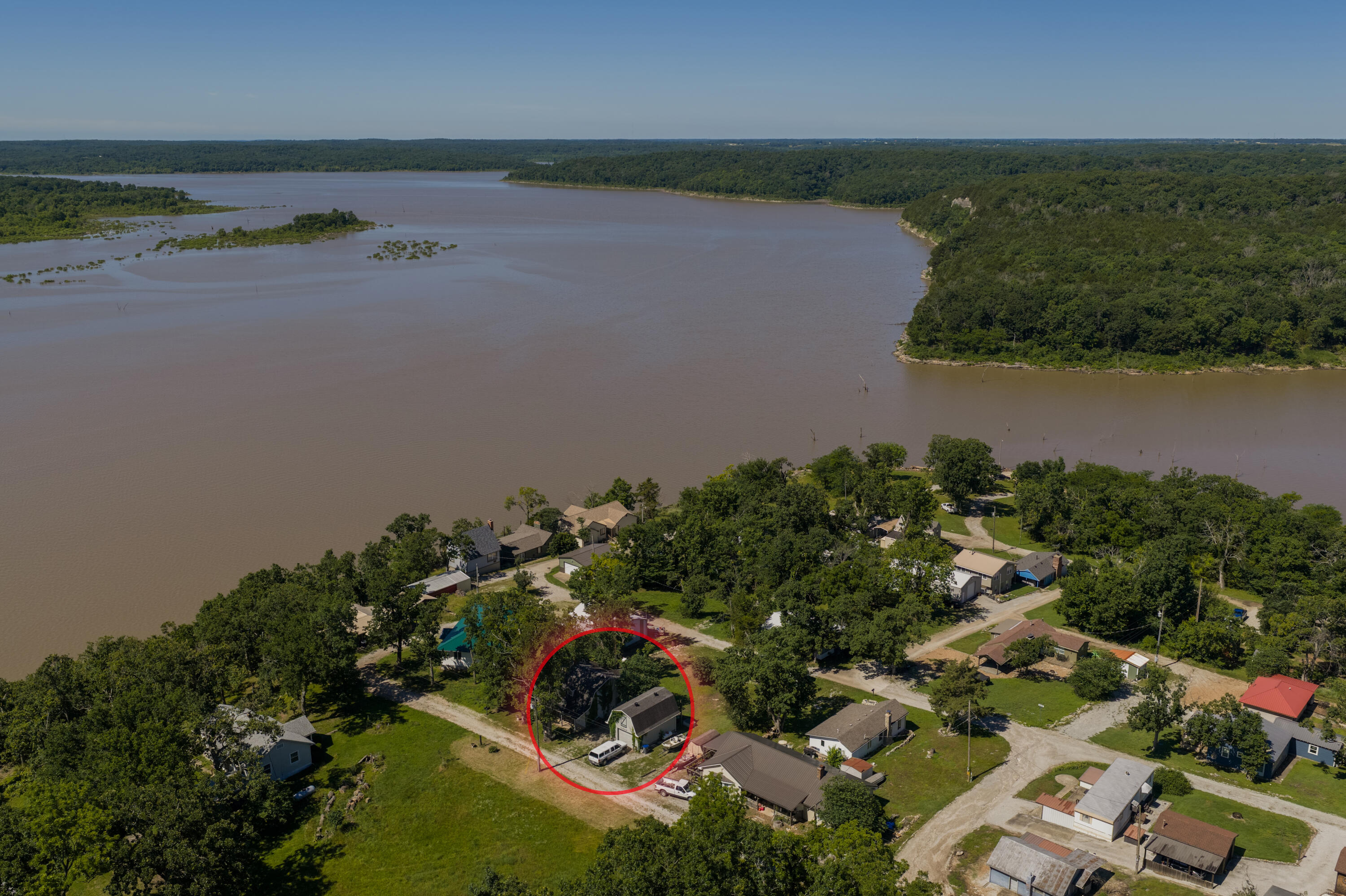 11751 Northeast 885 Pvt Road Property Photo 1