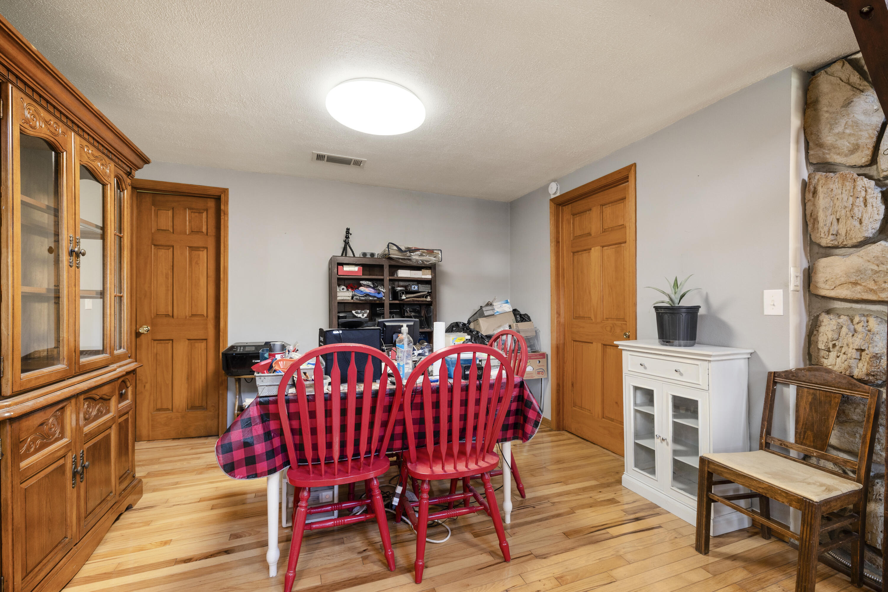 11751 Northeast 885 Pvt Road Property Photo 14