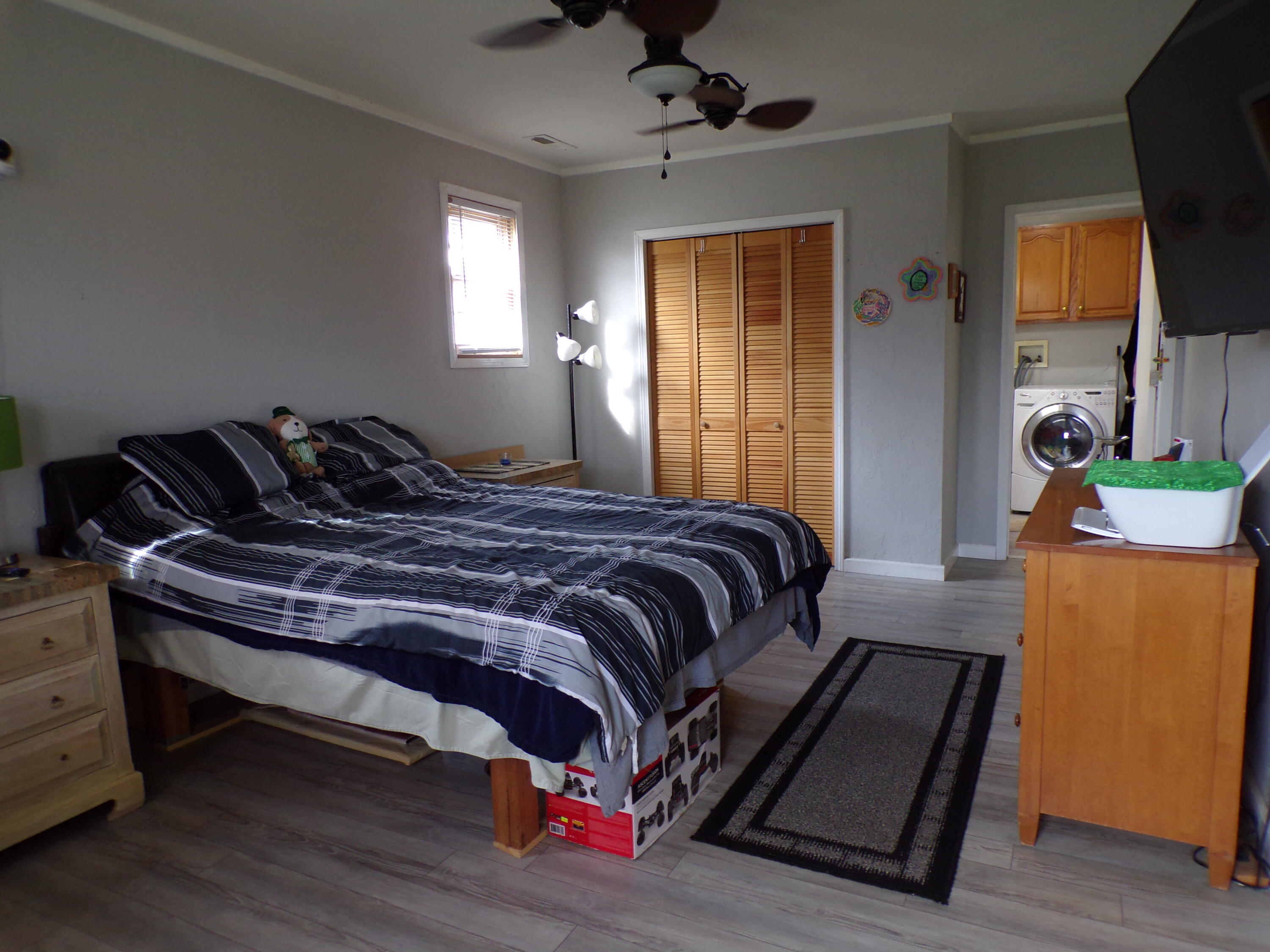 1005 South 3rd Street Property Photo 13