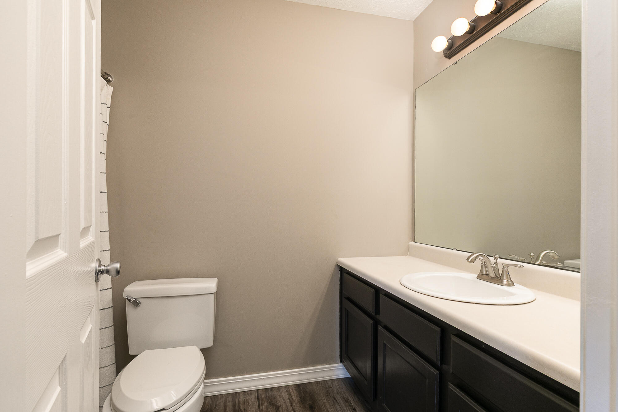 4230 West Madison Street Property Photo 13