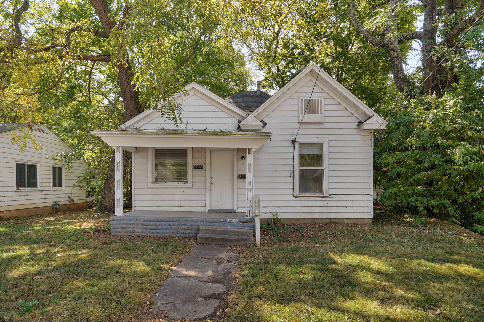 1216 West Harrison Street Property Photo 1