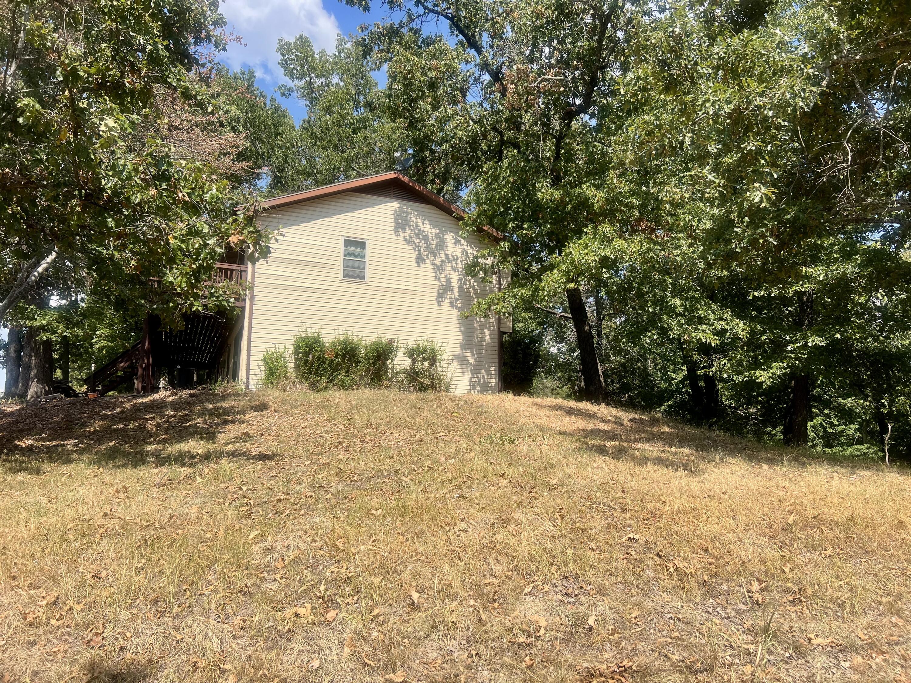 2079 Talking Rocks Road Property Photo 8