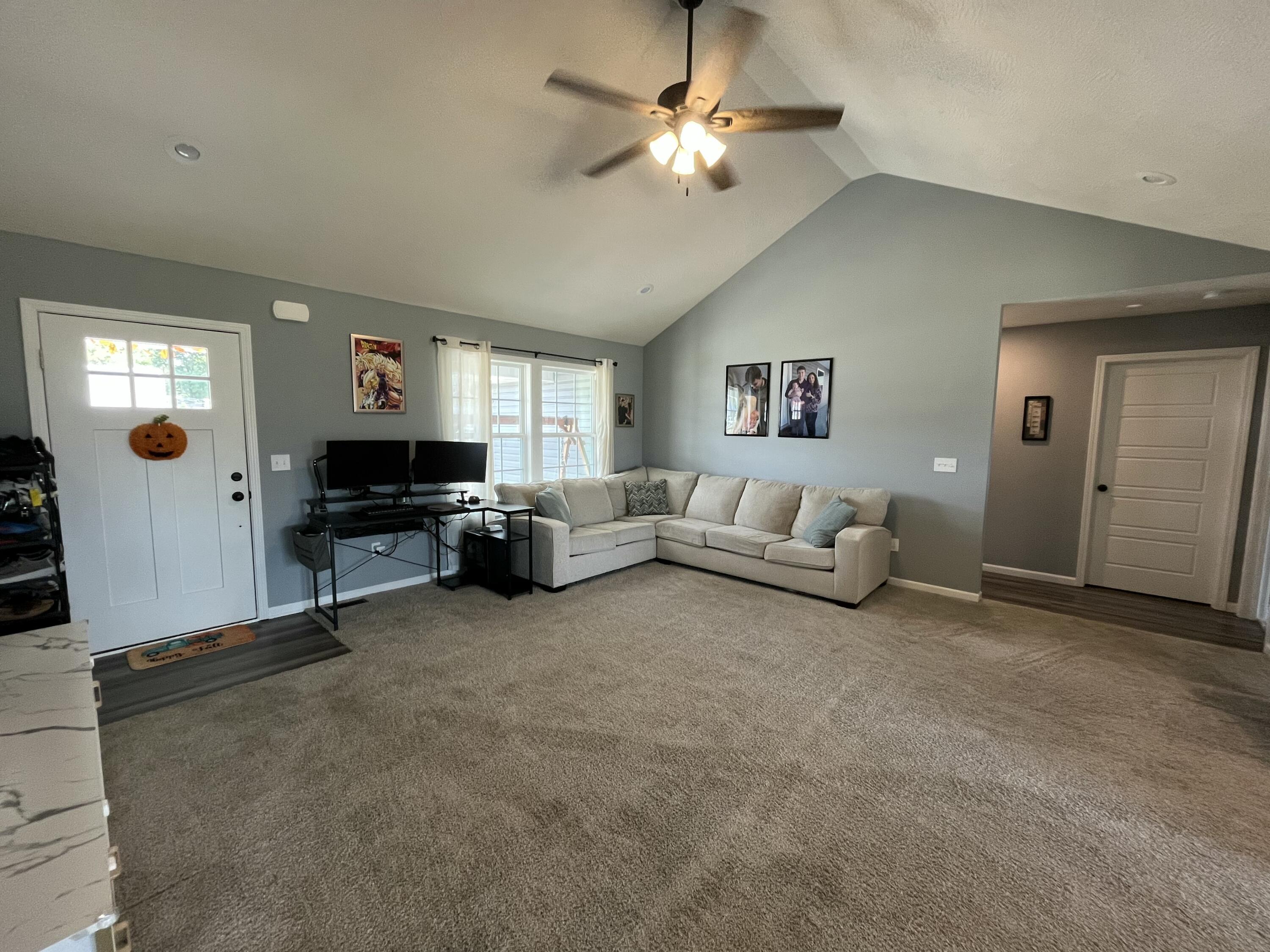217 Karen Circle Property Photo 4