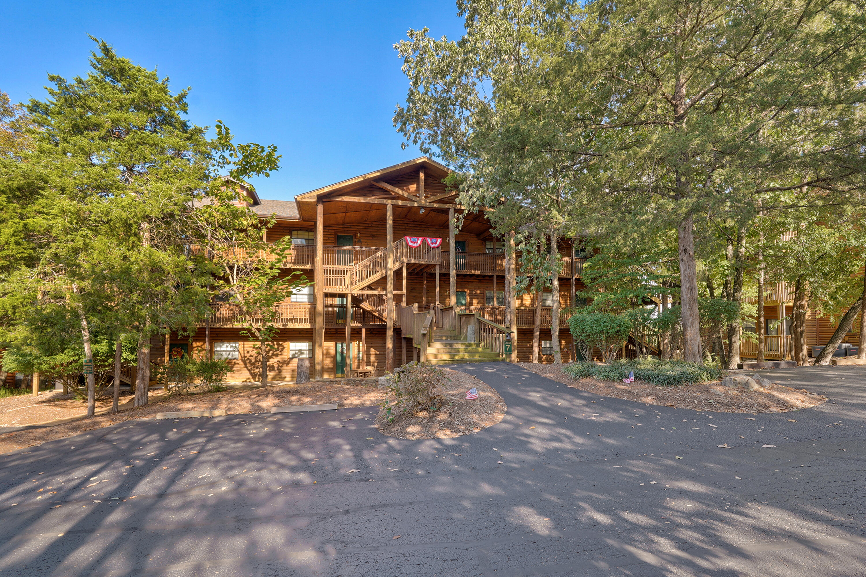 75 Leaning Tree Circle 5 Property Photo 1