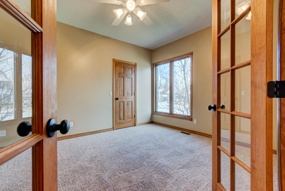 4883 South Buckingham Lane Property Photo 7