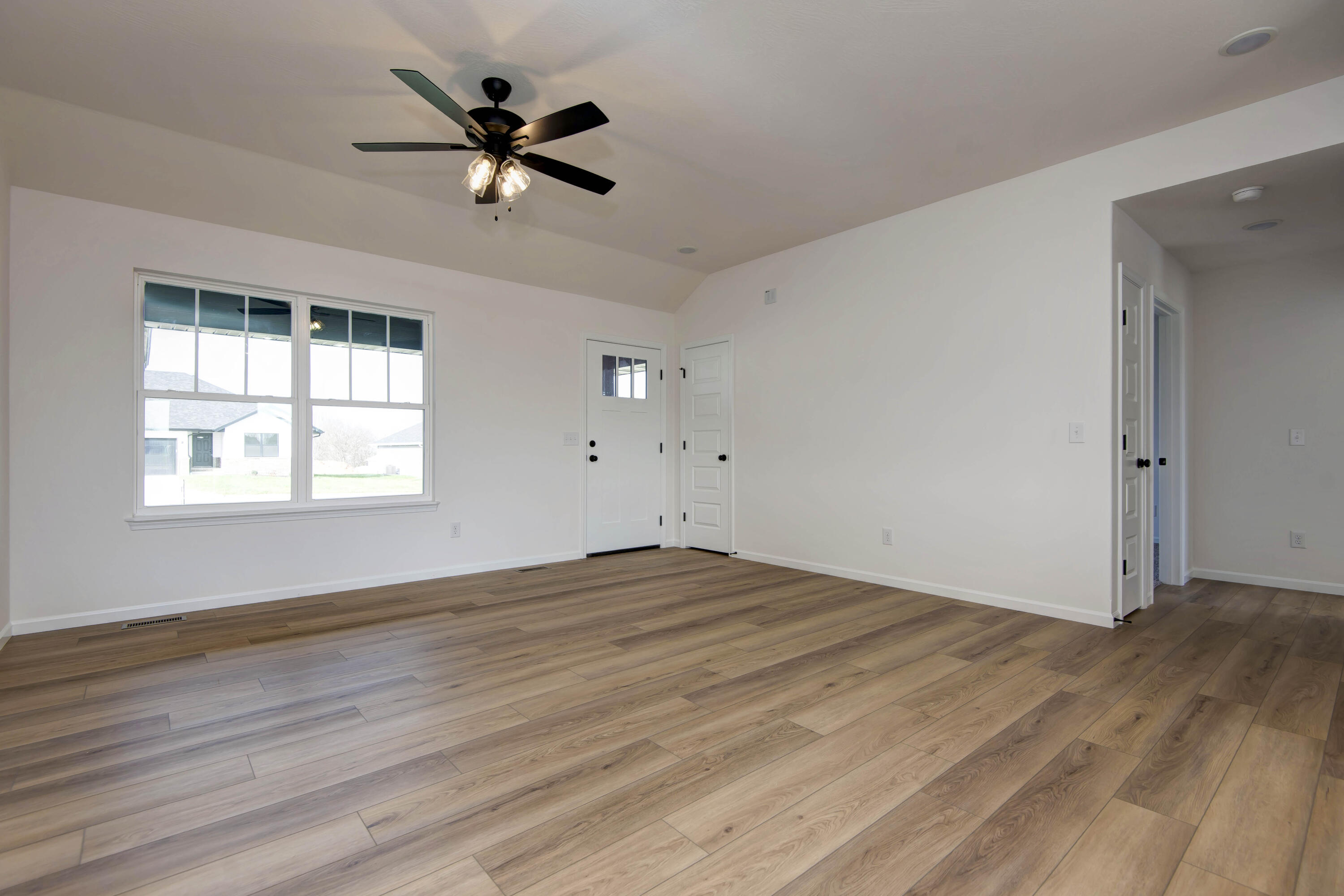 549 North Bryan Avenue Lot 26 Property Photo 12