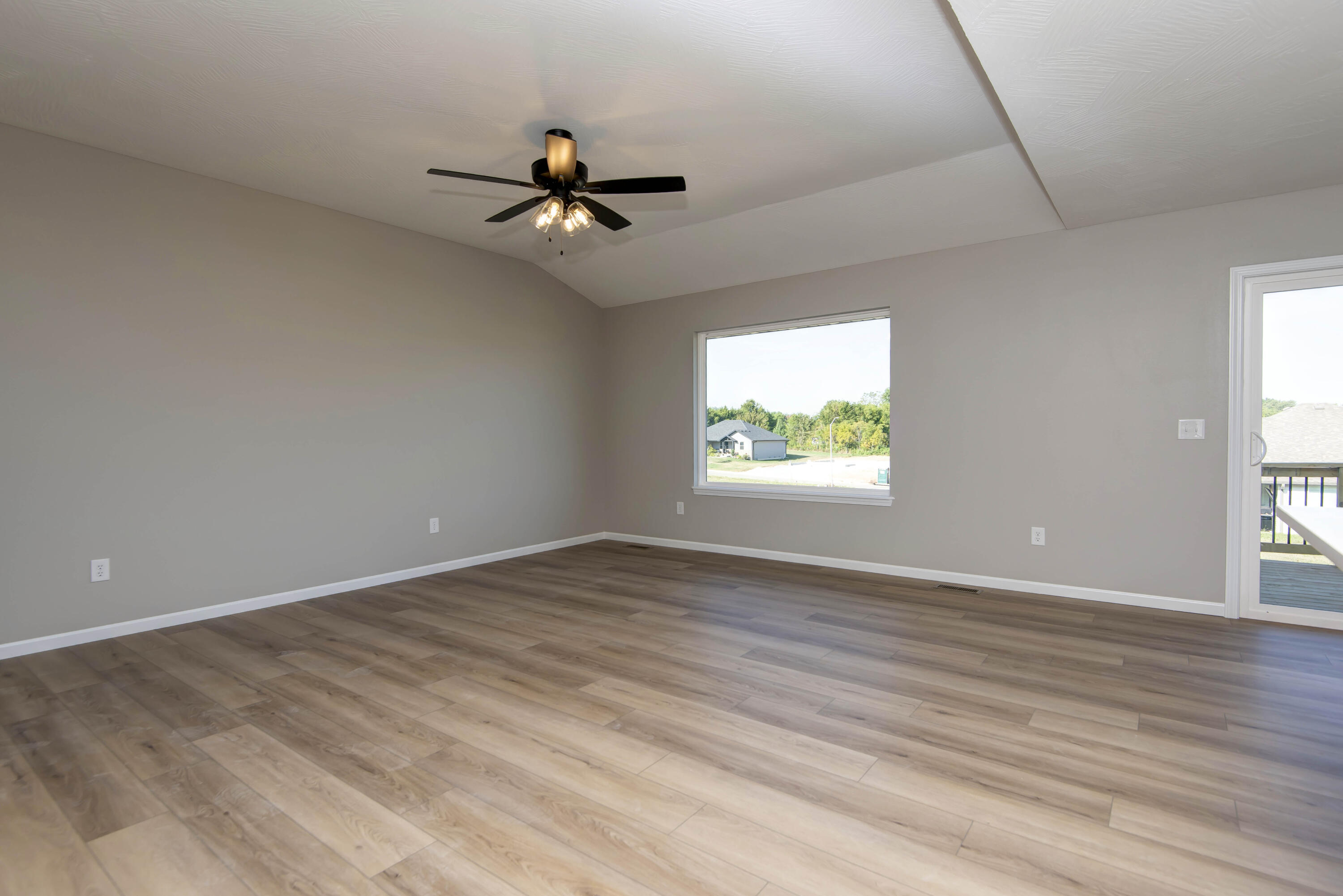 586 Spring Meadow Drive Lot 48 Property Photo 16