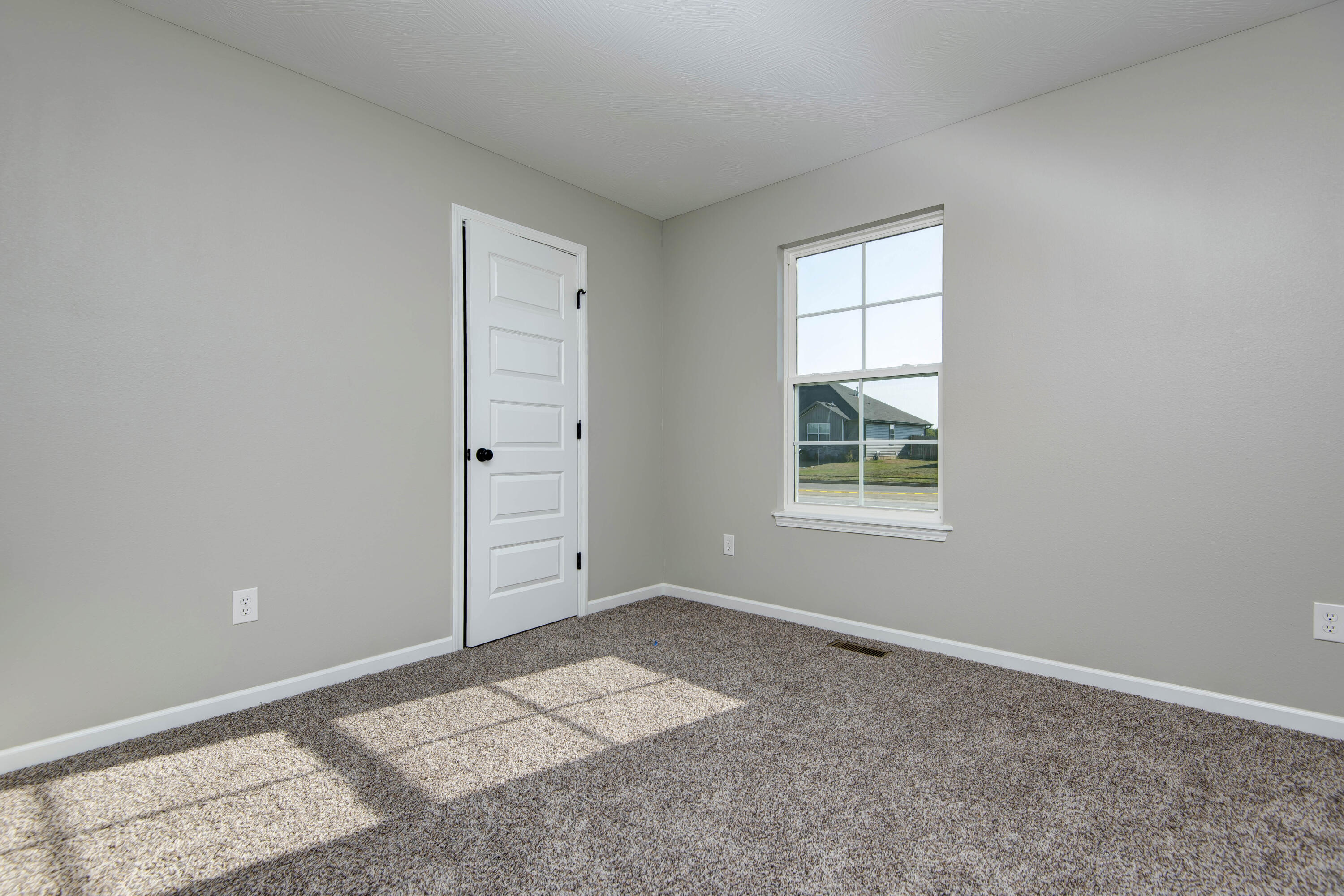 586 Spring Meadow Drive Lot 48 Property Photo 24