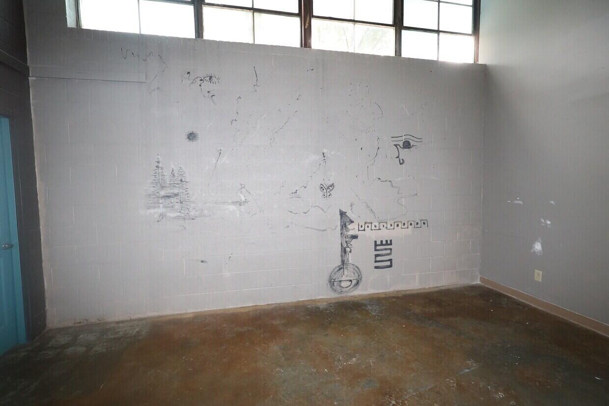 401 North Boonville Avenue Property Photo 12