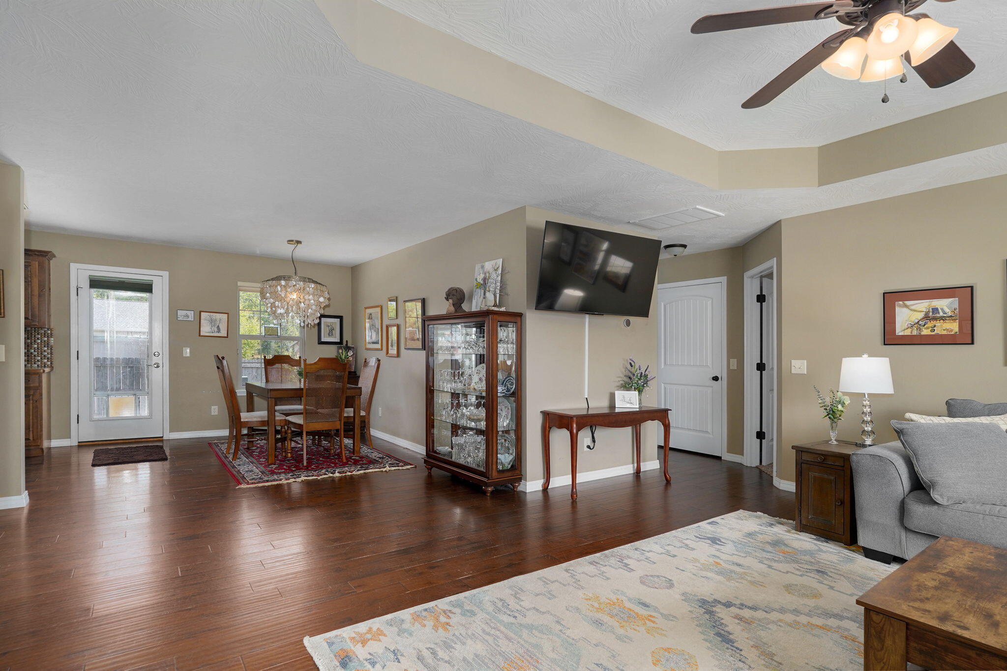 1260 South Venice Avenue Property Photo 11