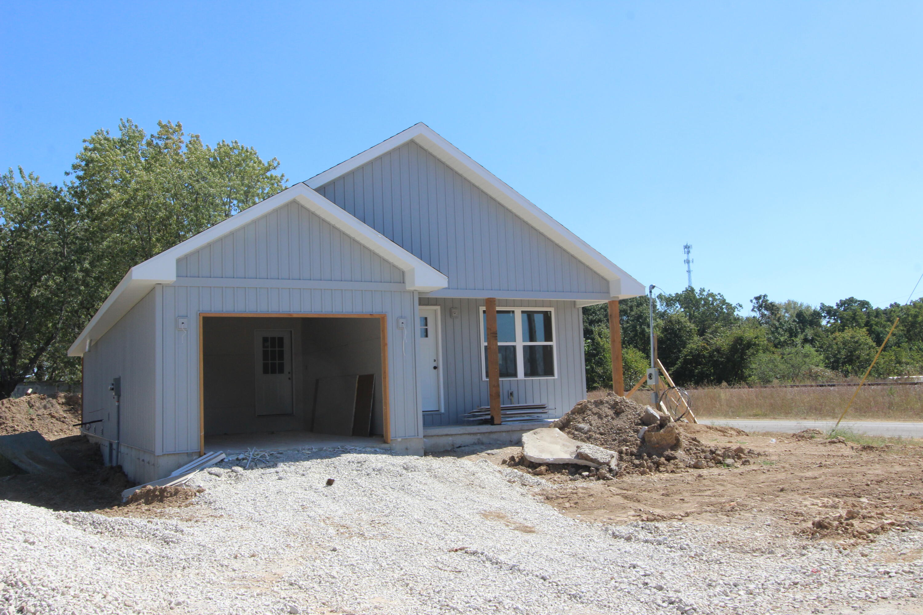 100 Clouse Street Property Photo 1