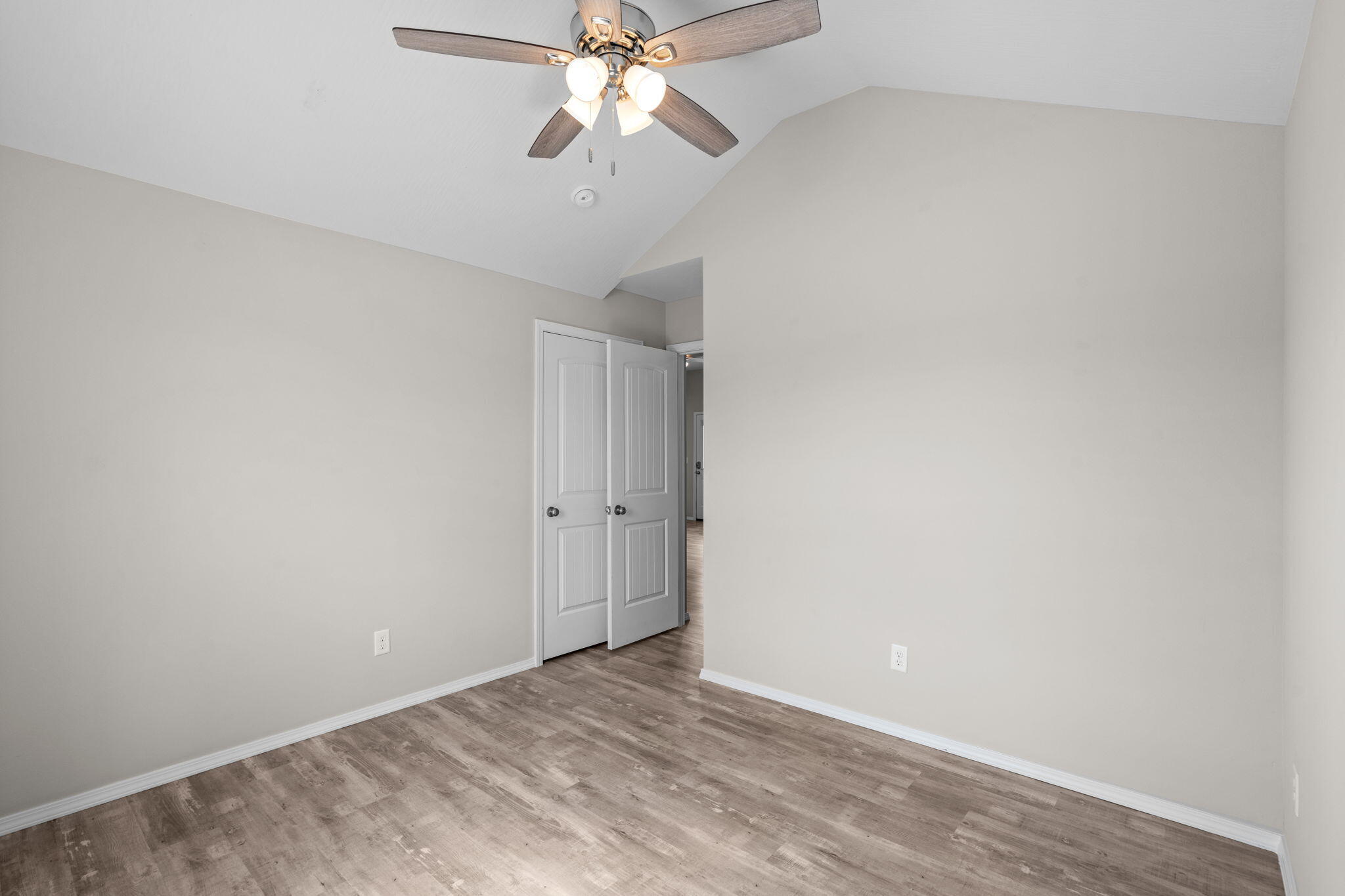 301 East Rosalie Property Photo 24