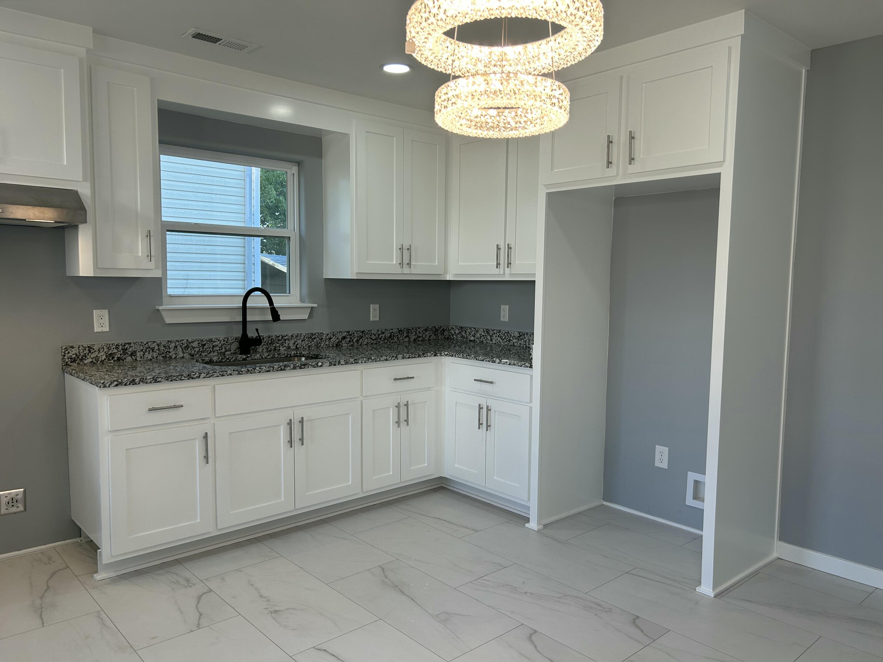 408 2nd Street Property Photo 8
