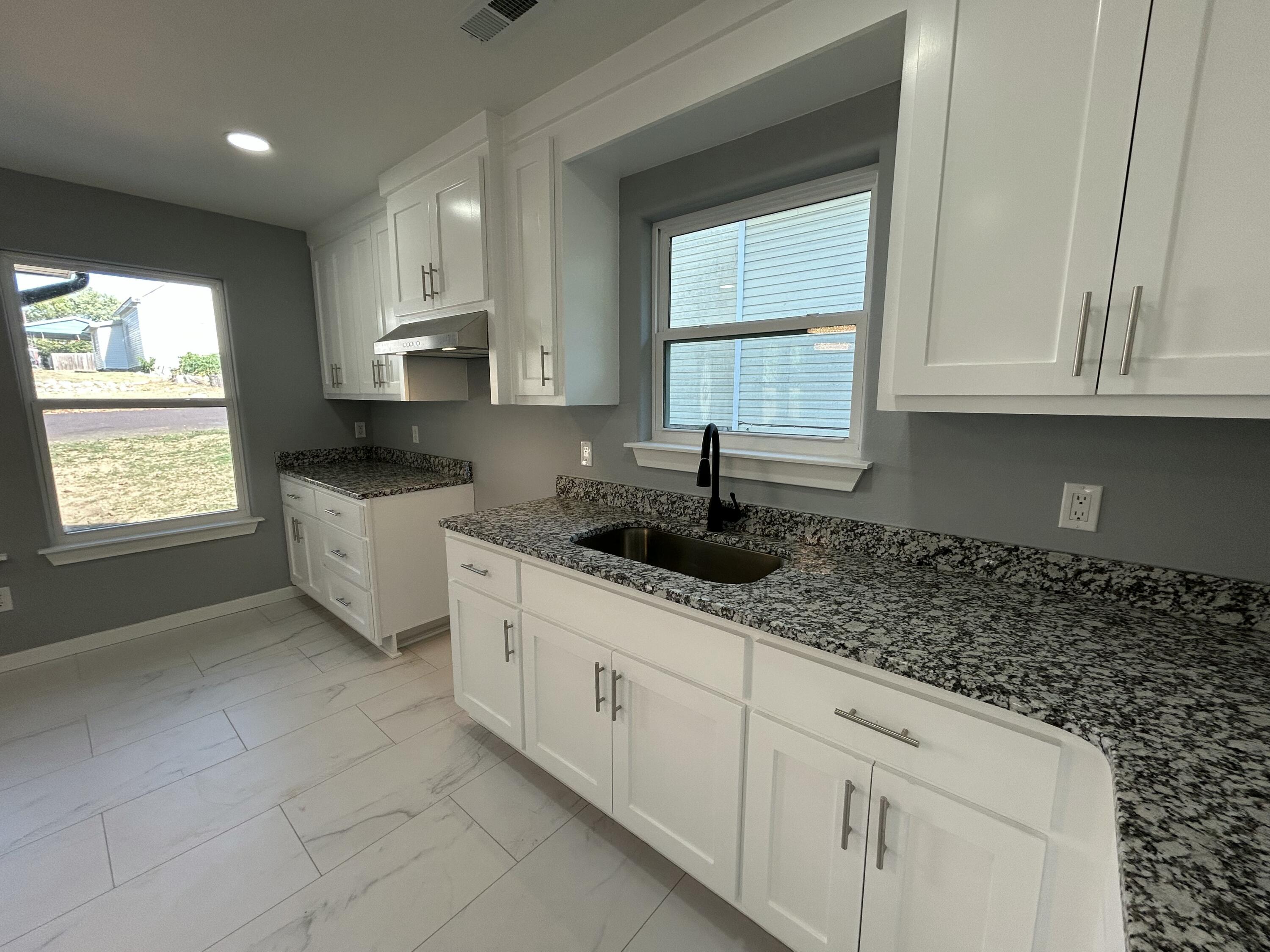 408 2nd Street Property Photo 9