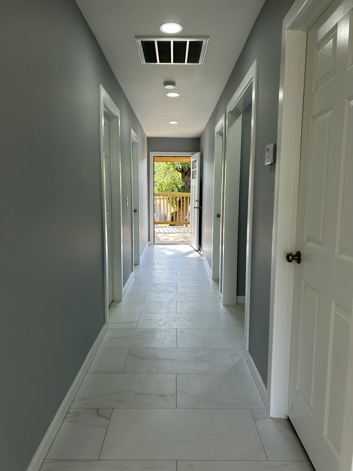 408 2nd Street Property Photo 12