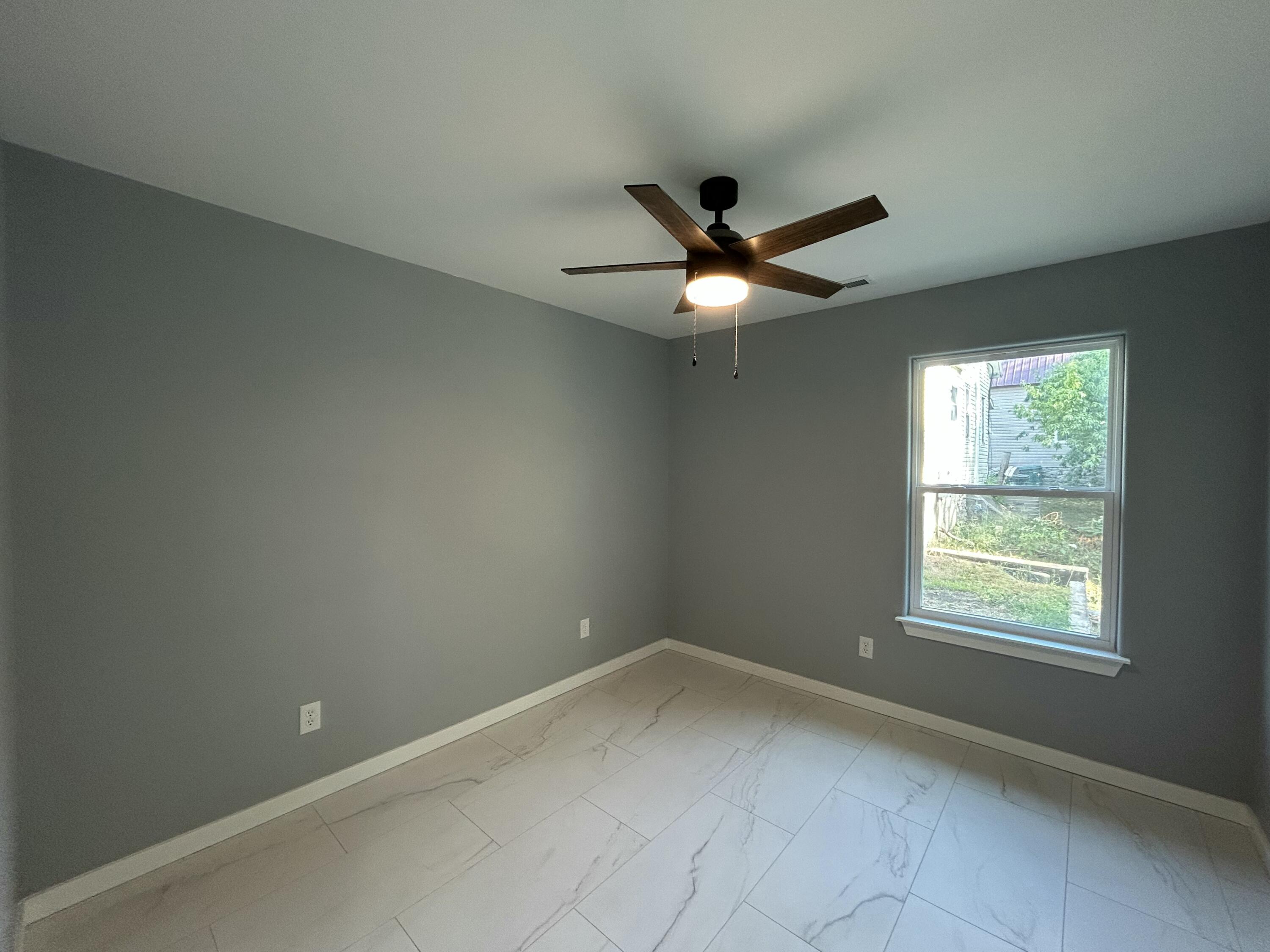 408 2nd Street Property Photo 17