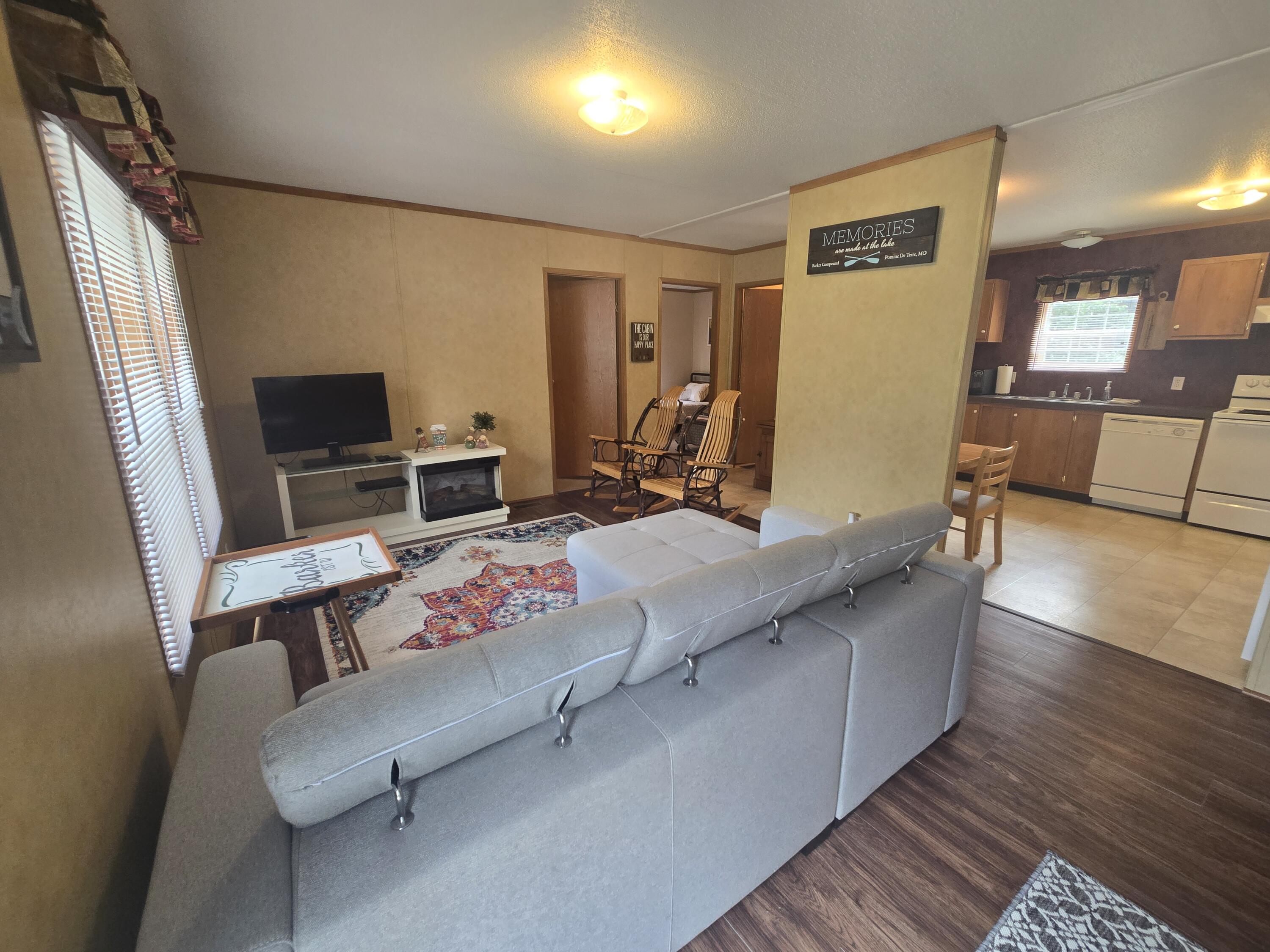 21619 County Road 273a Property Photo 5