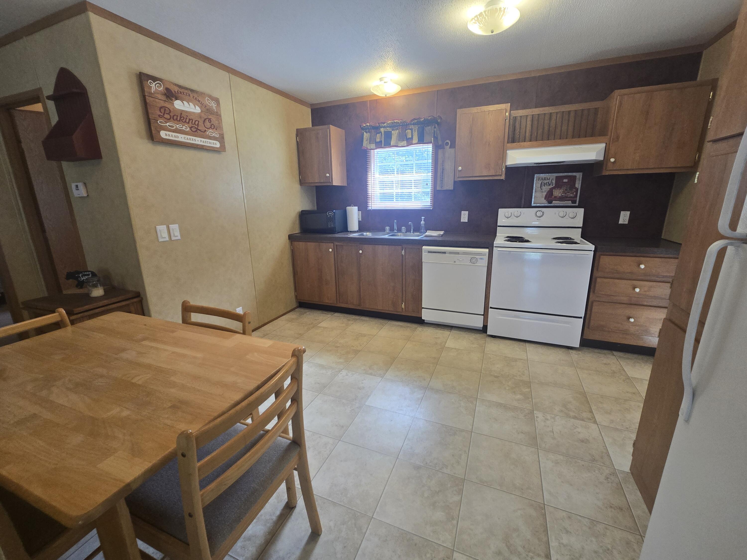 21619 County Road 273a Property Photo 8
