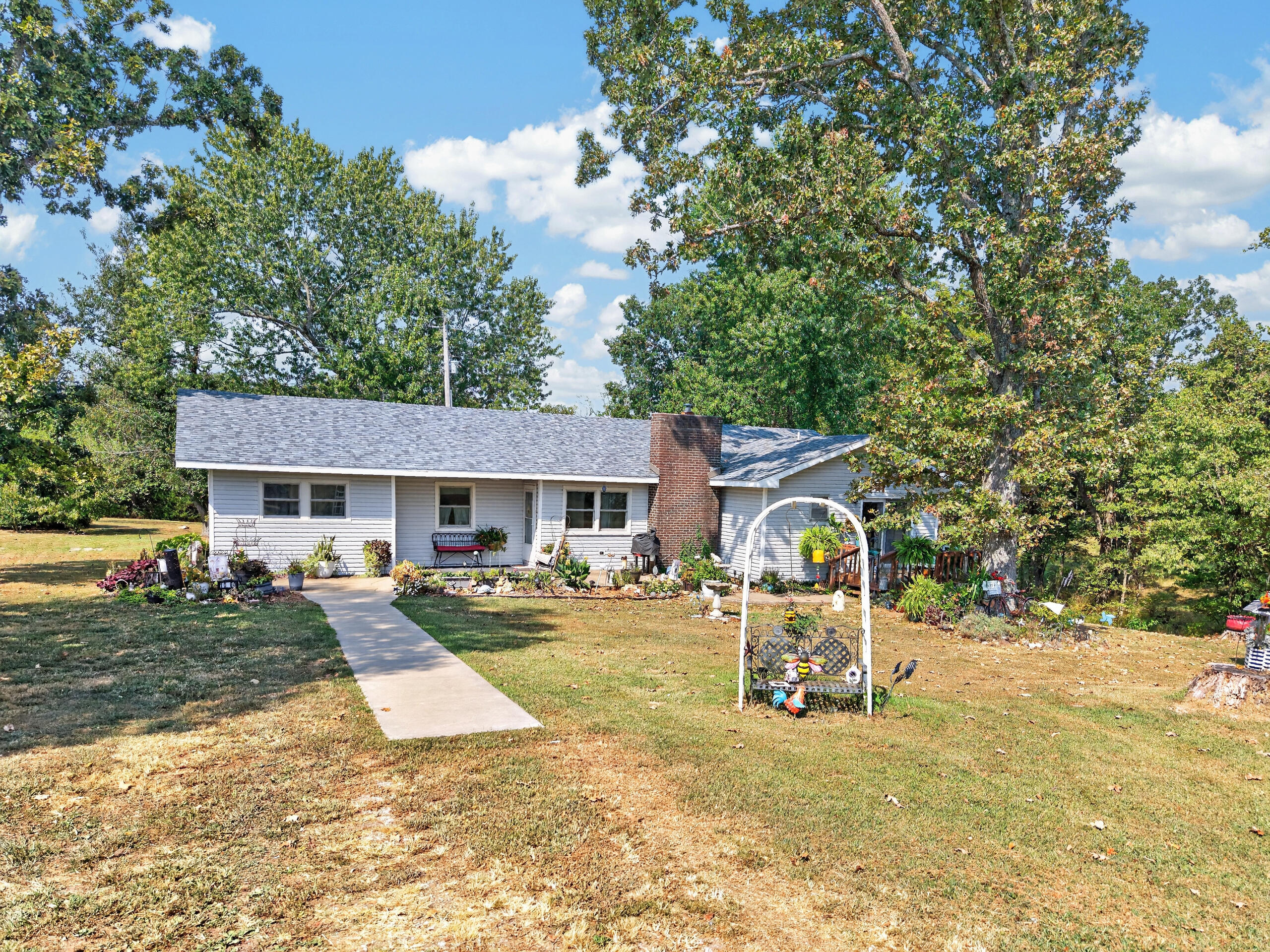 1080 Apache Road Property Photo 5