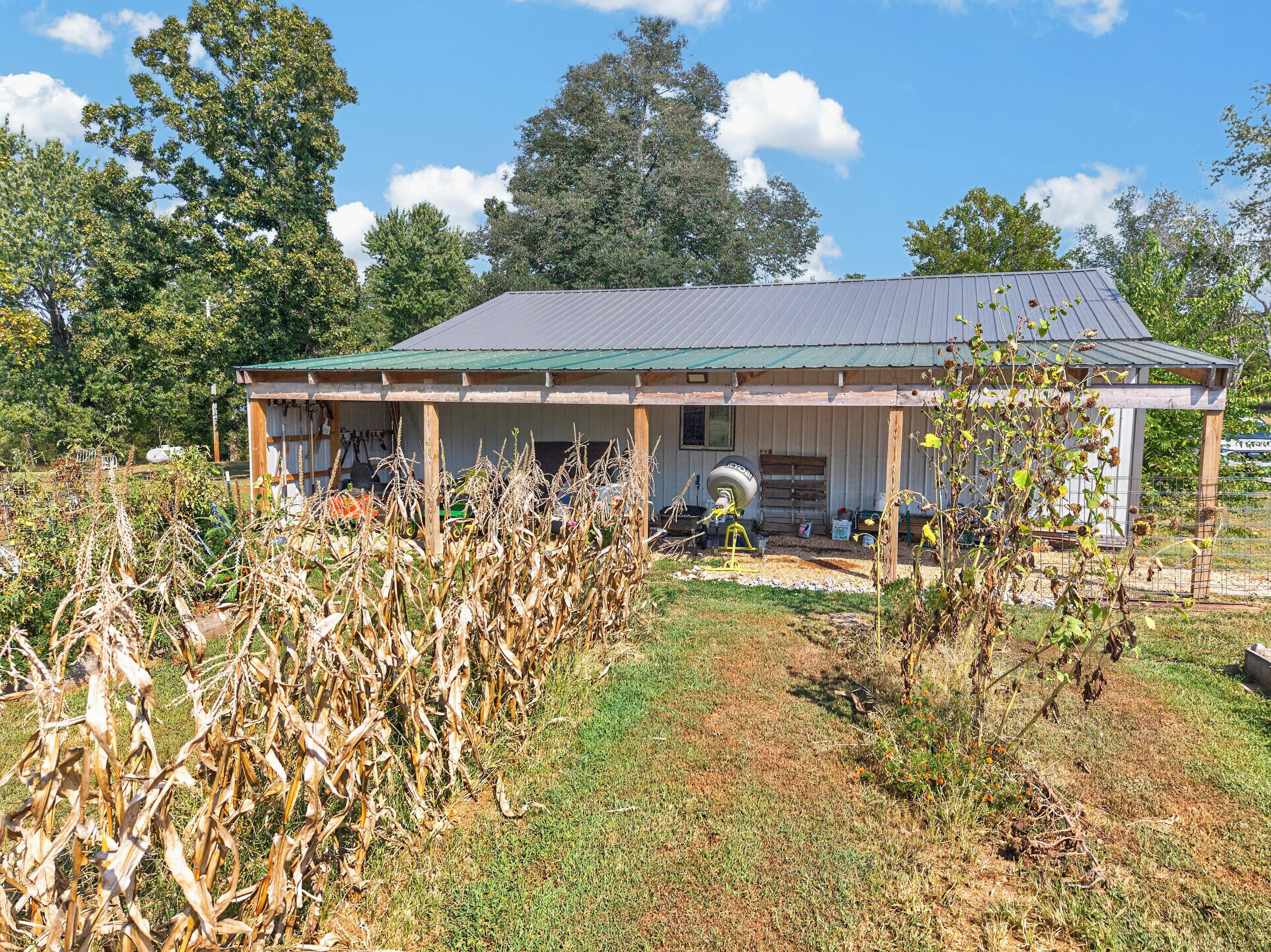 1080 Apache Road Property Photo 7